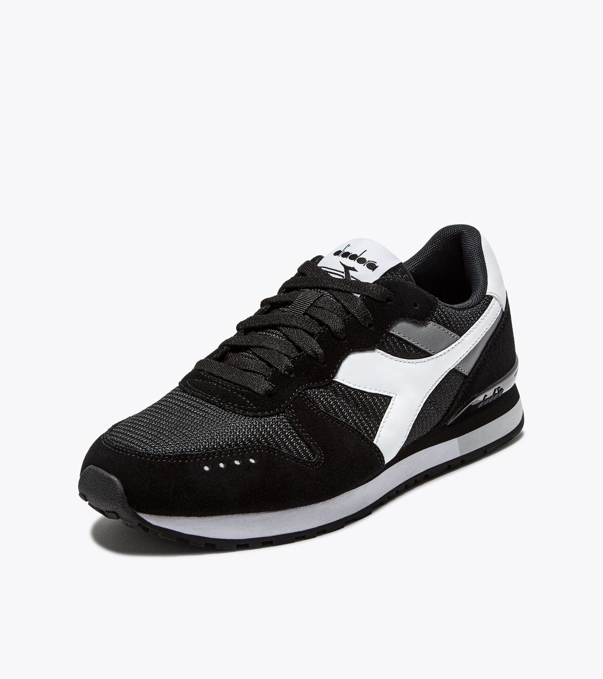Suede leather sneaker - All-gender CAMARO M2 BLACK - Diadora