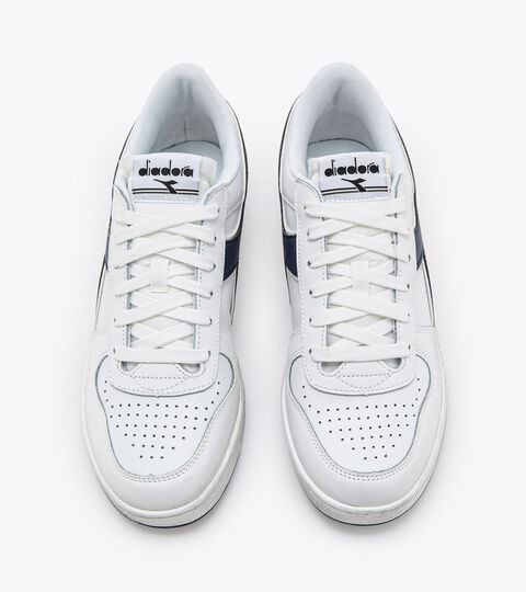 MAGIC BASKET LOW ICONA, WHITE /BLUE CASPIAN SEA Sporty sneakers - All-Gender MAGIC BASKET LOW ICONA WHITE /BLUE CASPIAN SEA - Diadora