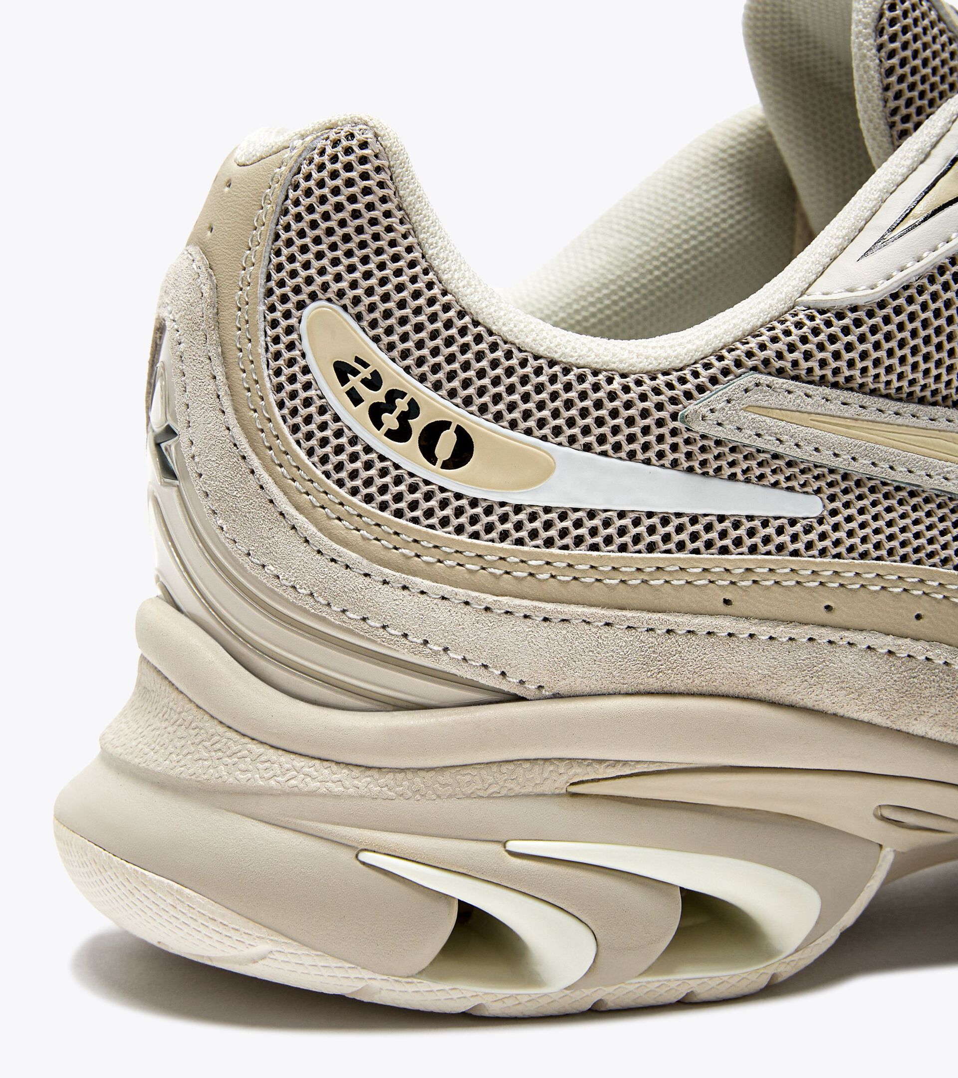 Sporty sneakers - All-Gender MYTHOS PROPULSION 280 M2 SUEDE FOG/SILVER GRAY - Diadora