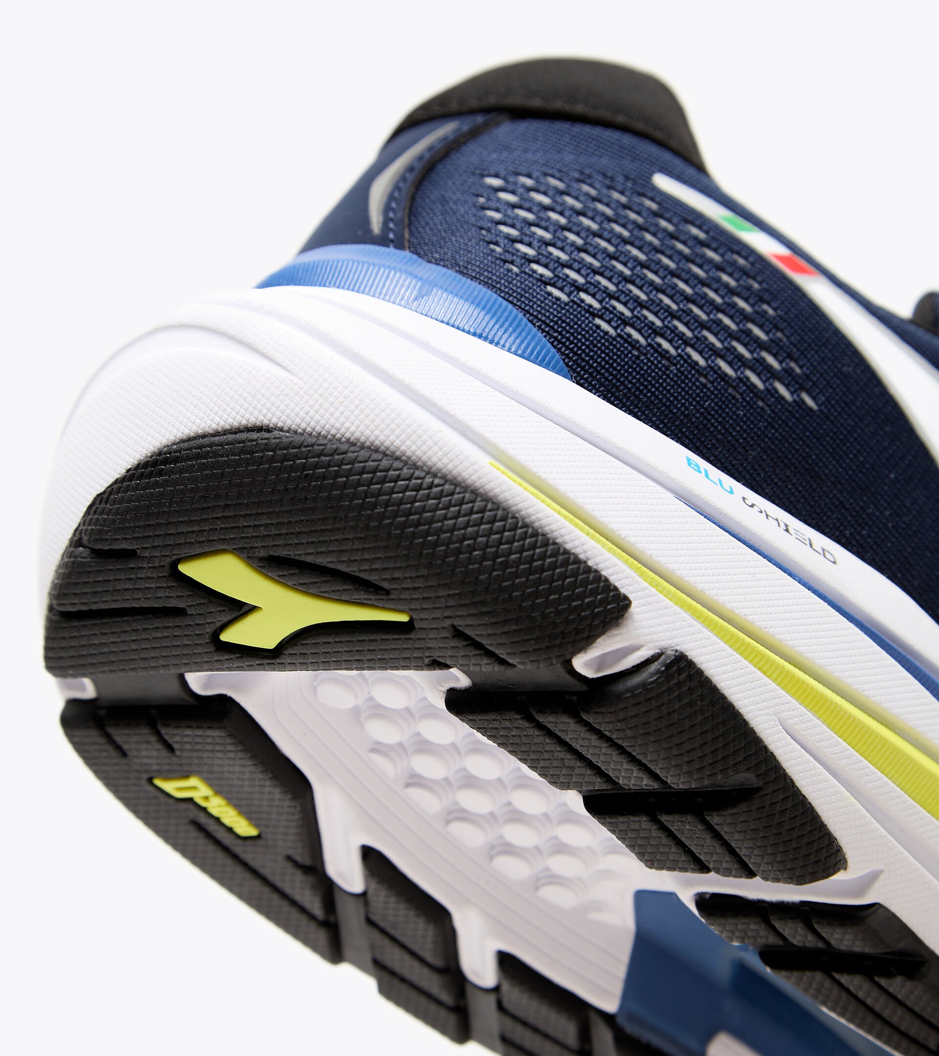 Running shoes - Men MYTHOS BLUSHIELD 7 VORTICE BLACK IRIS/WHITE/NEON YELLOW - Diadora