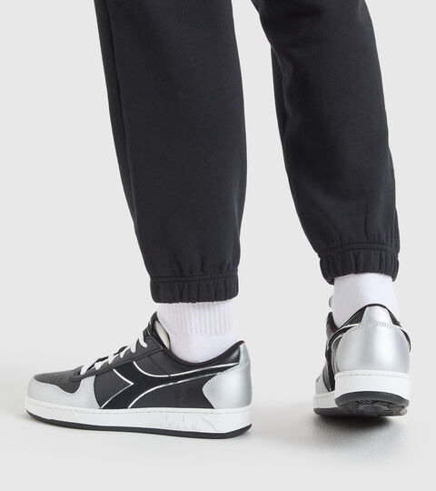 MAGIC BASKET LOW SPACE WN, NOIR/ARGENT METALLISE Chaussures de sport - Femme MAGIC BASKET LOW SPACE WN NOIR/ARGENT METALLISE - Diadora