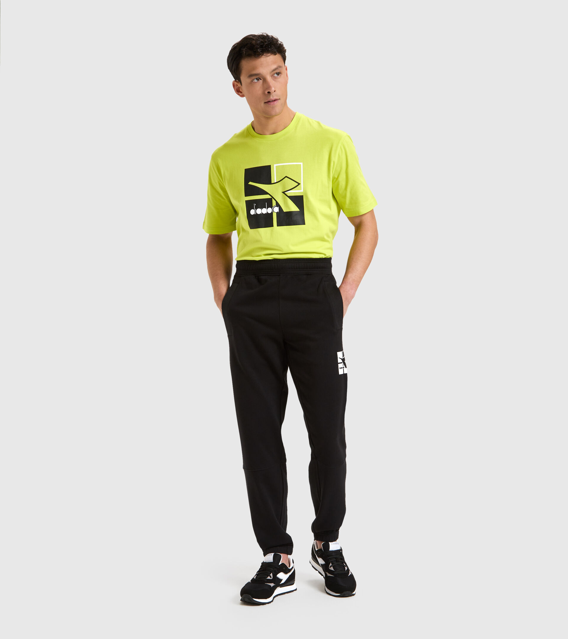 Sports trousers - Men CUFF PANT WEAVE BLACK - Diadora