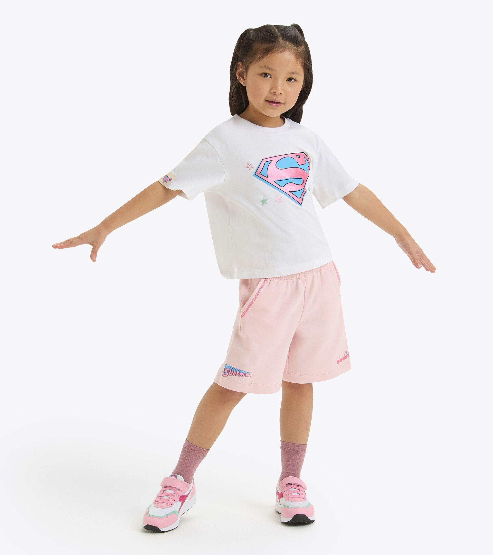 Superheroes bermuda shorts - Kids 
 JU.BERMUDA SUPERHEROES WILD ROSE (50207) - Diadora