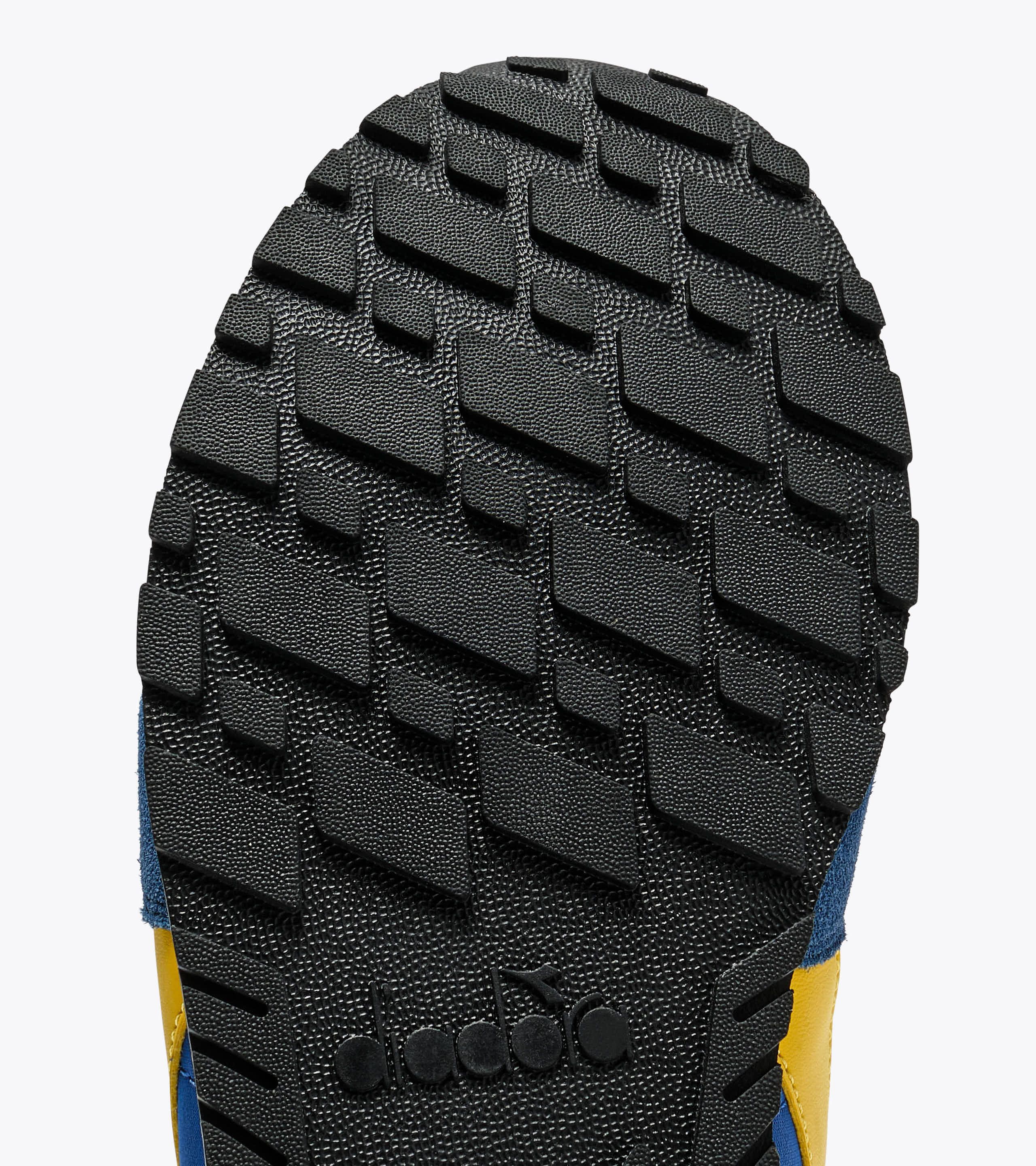 CAMARO M2 SMOOTH Suede leather sneaker - Men's - Diadora Online