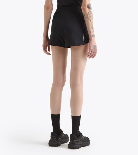 2.5’’ race shorts  - Coolcore light fabric - Women’s
 L. SUPER LIGHT SPLIT SHORTS 2.5 BLACK - Diadora