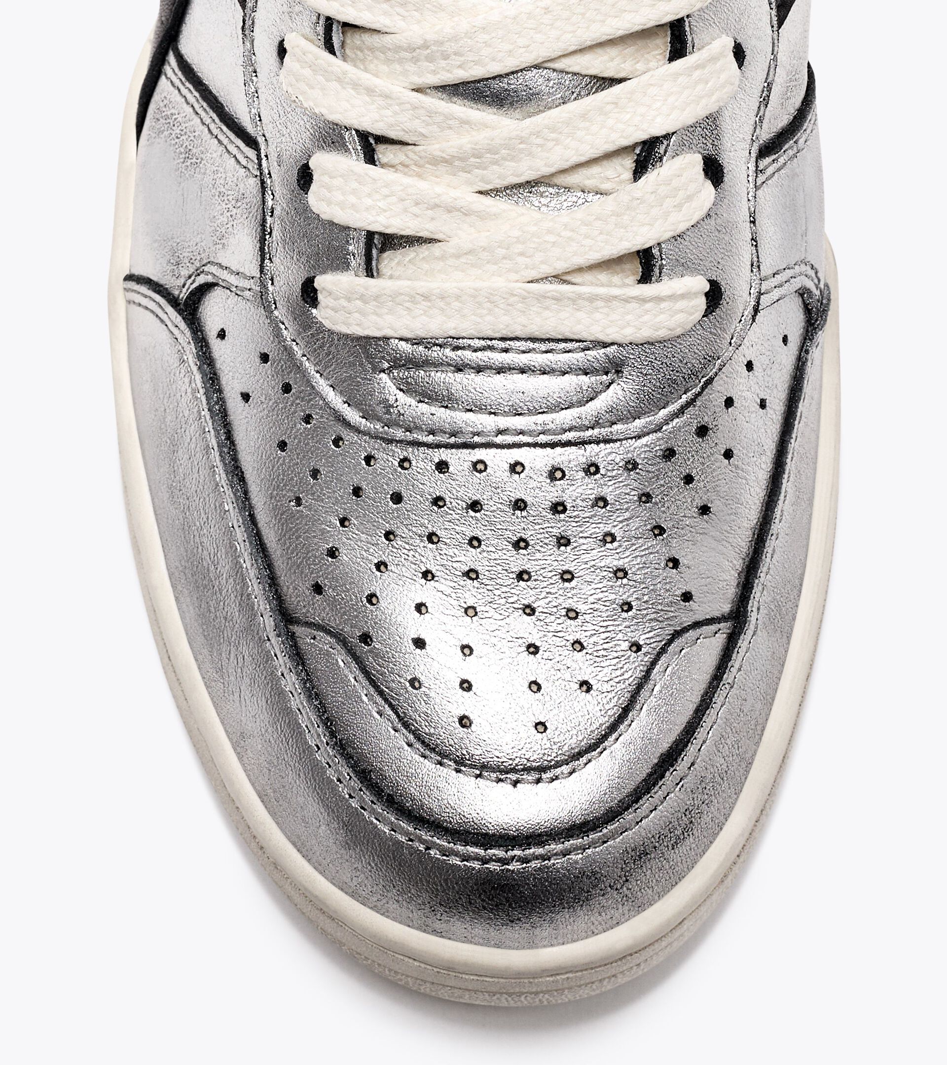 Heritage sneakers - Women’s
 B.560 SILVER USED WN SILVER METALLIZED/BLACK - Diadora