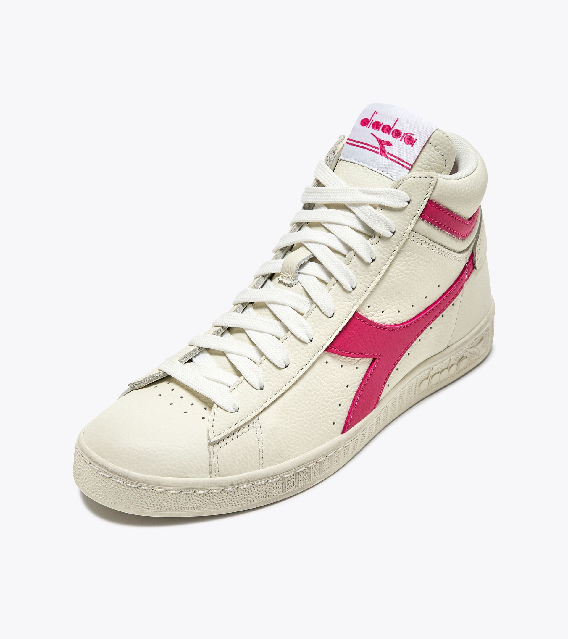 Sporty sneakers - All-Gender GAME L HIGH WAXED WHITE/RASPBERRY SORBET - Diadora