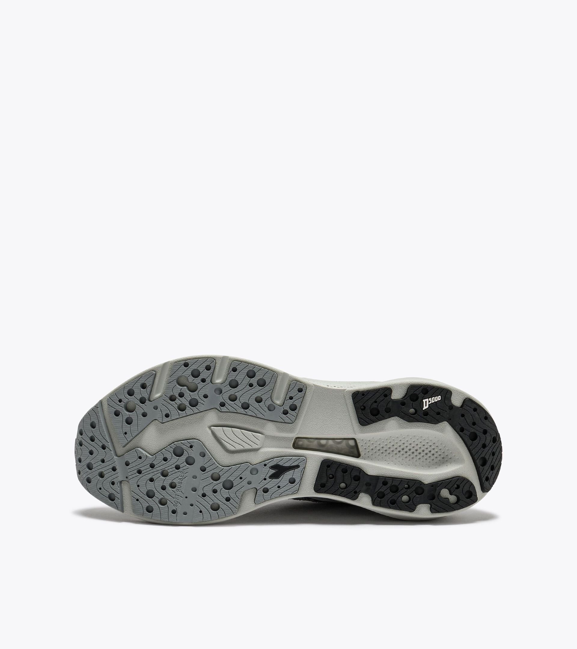 Zapatilla de running - Estabilidad y protecci&oacute;n - Hombre MYTHOS BLUSHIELD VIGORE V GRIGIO FINALE/NERO - Diadora