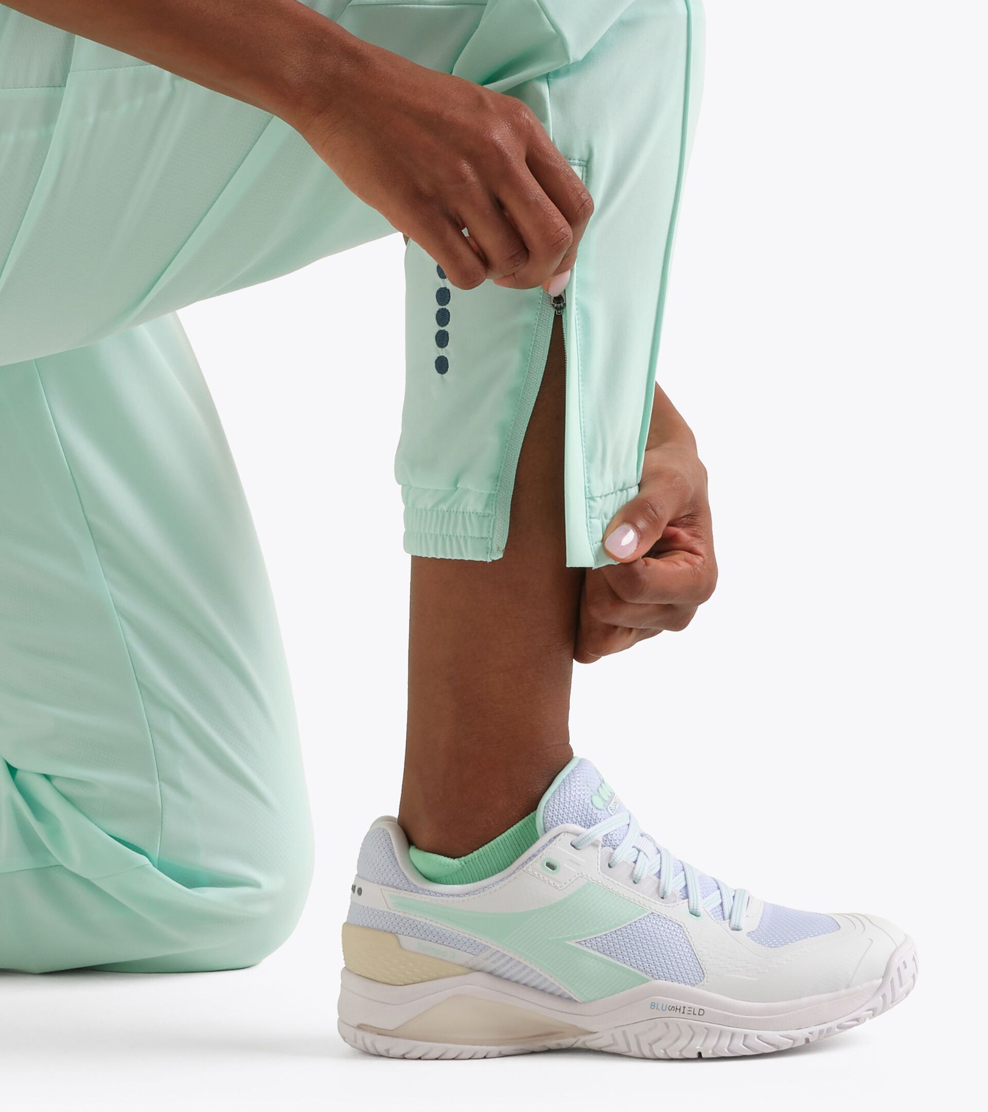 Tennis track pants made of recycled microfiber - Competition - Women&rsquo;s L. TRACK PANTS MATCH BAY GREEN - Diadora