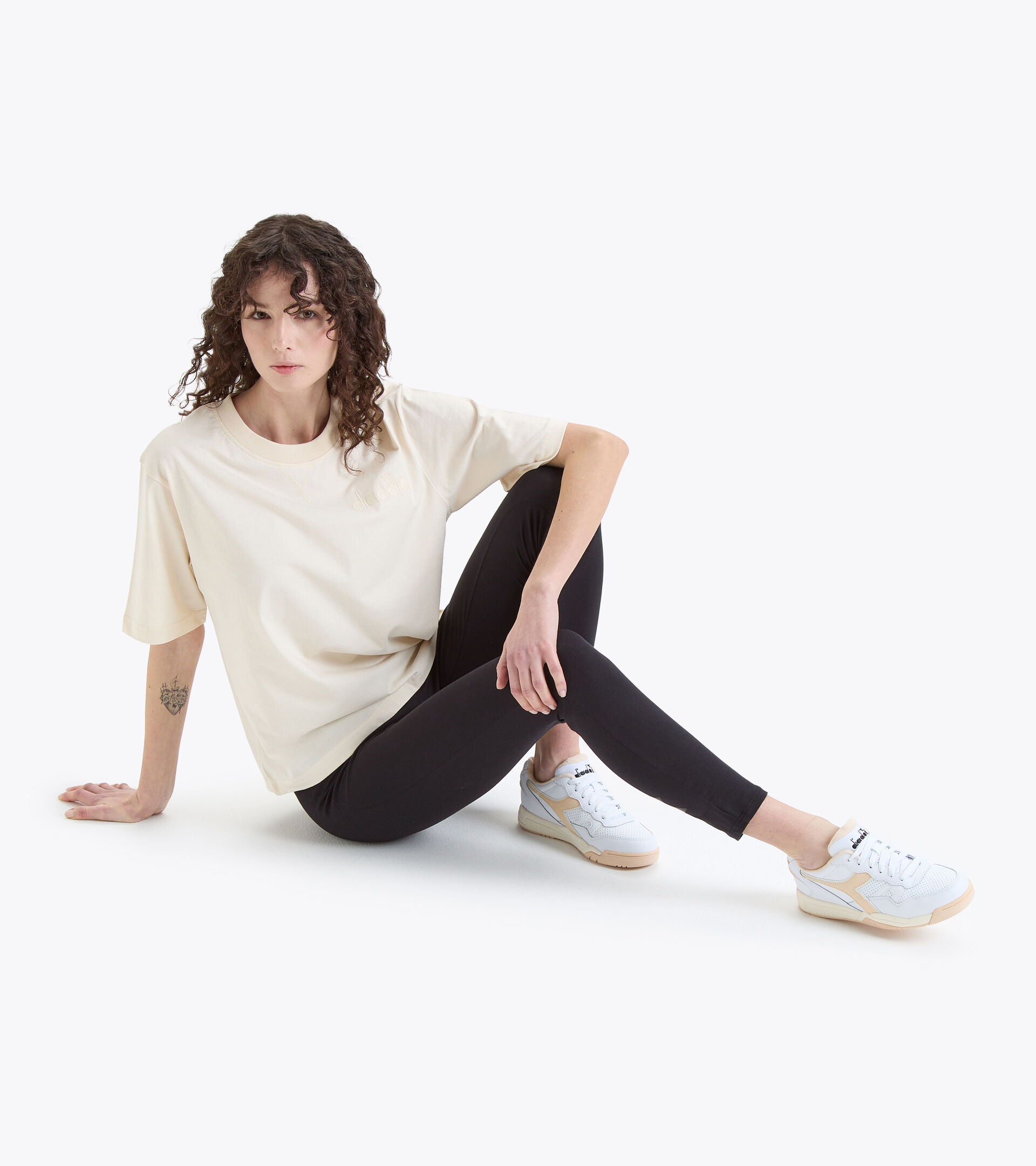 T-Shirt aus Baumwolle - Damen L. T-SHIRT SS SPW LOGO SCHWAN WEISS - Diadora