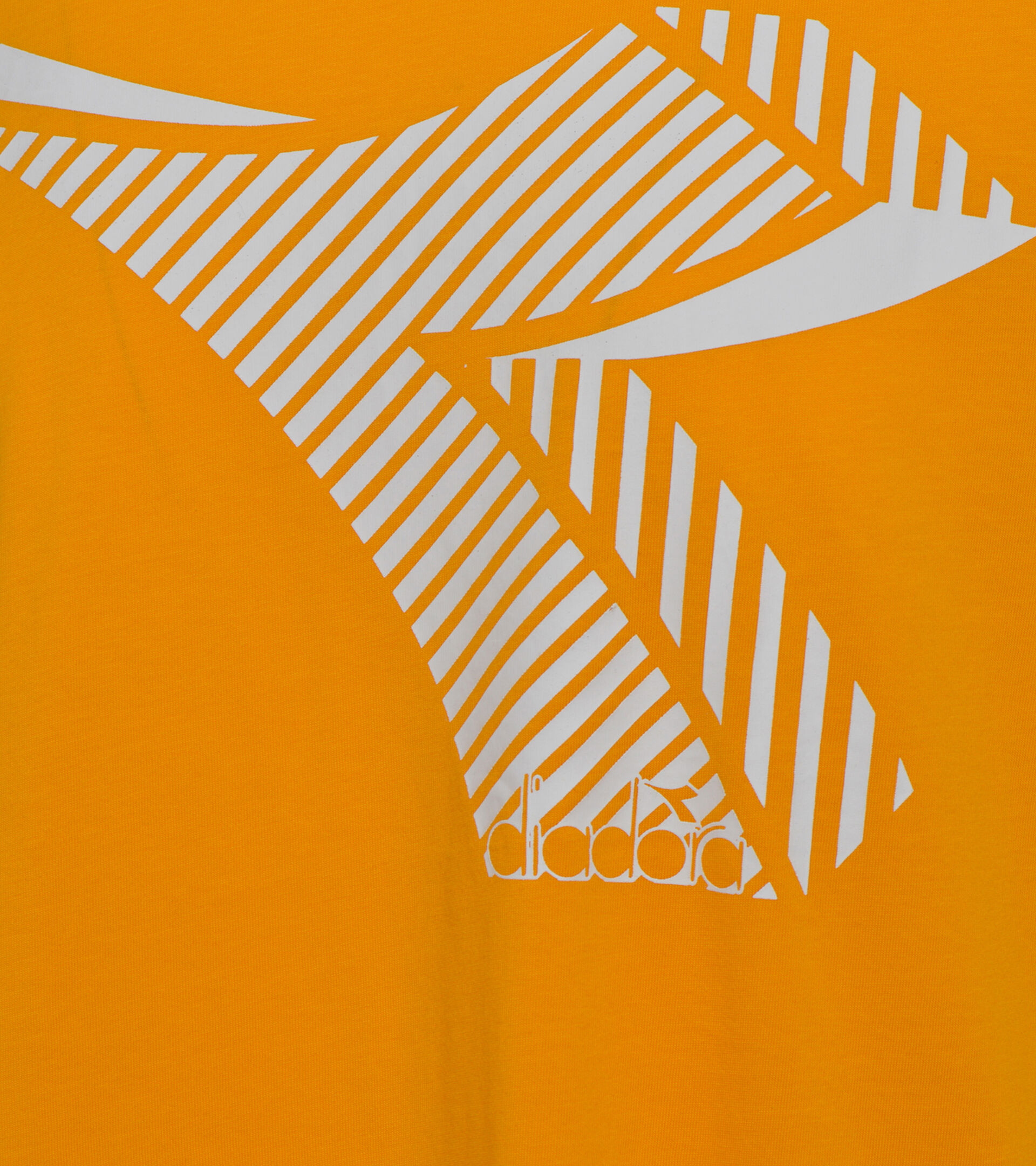 T-shirt - Men T-SHIRT SS FREGIO CLUB YELLOW SAFFRON - Diadora
