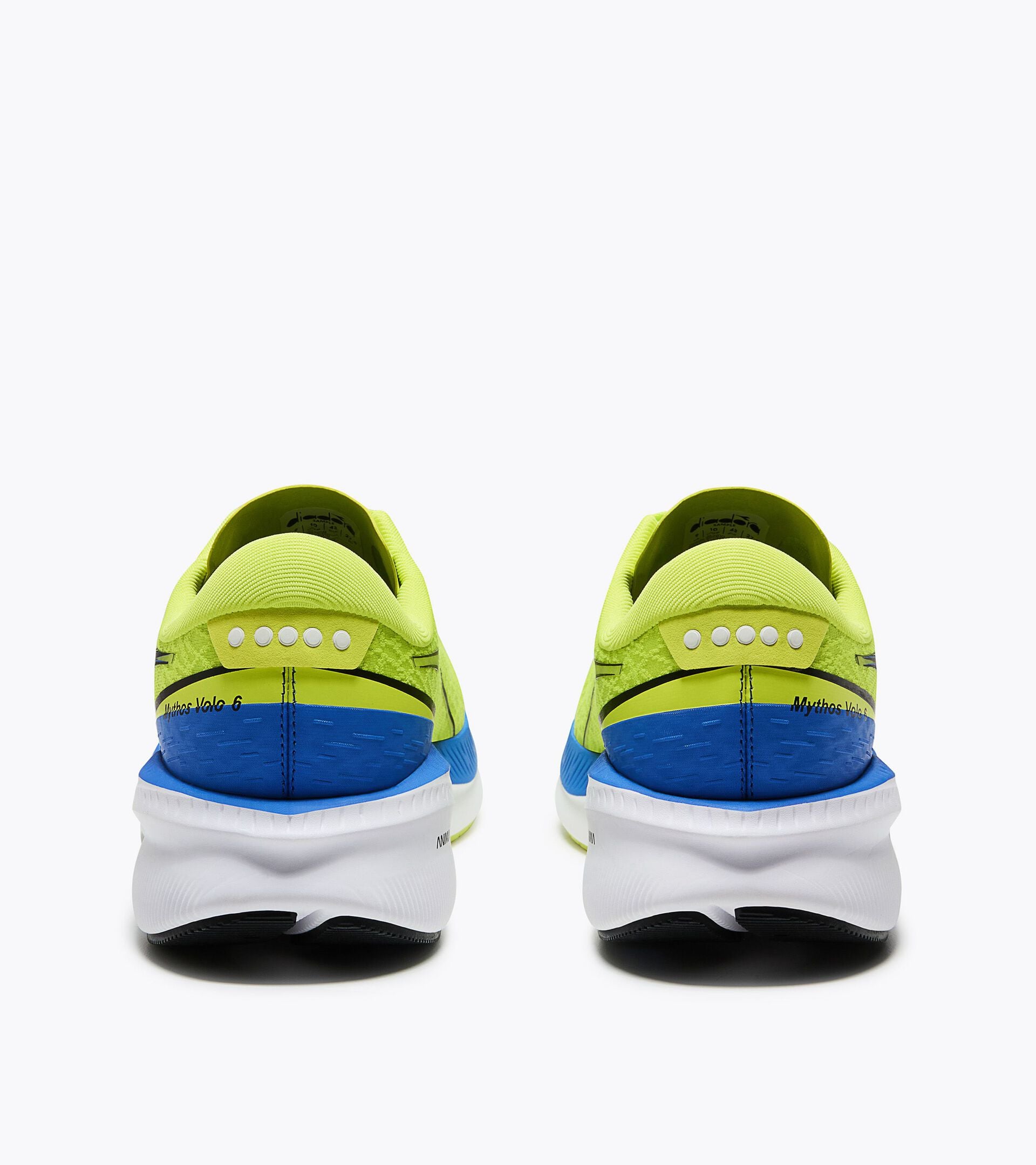Running shoe - Stability and lightness - Men&rsquo;s MYTHOS BLUSHIELD VOLO 6 EVENING PRIMROSE/BLACK - Diadora