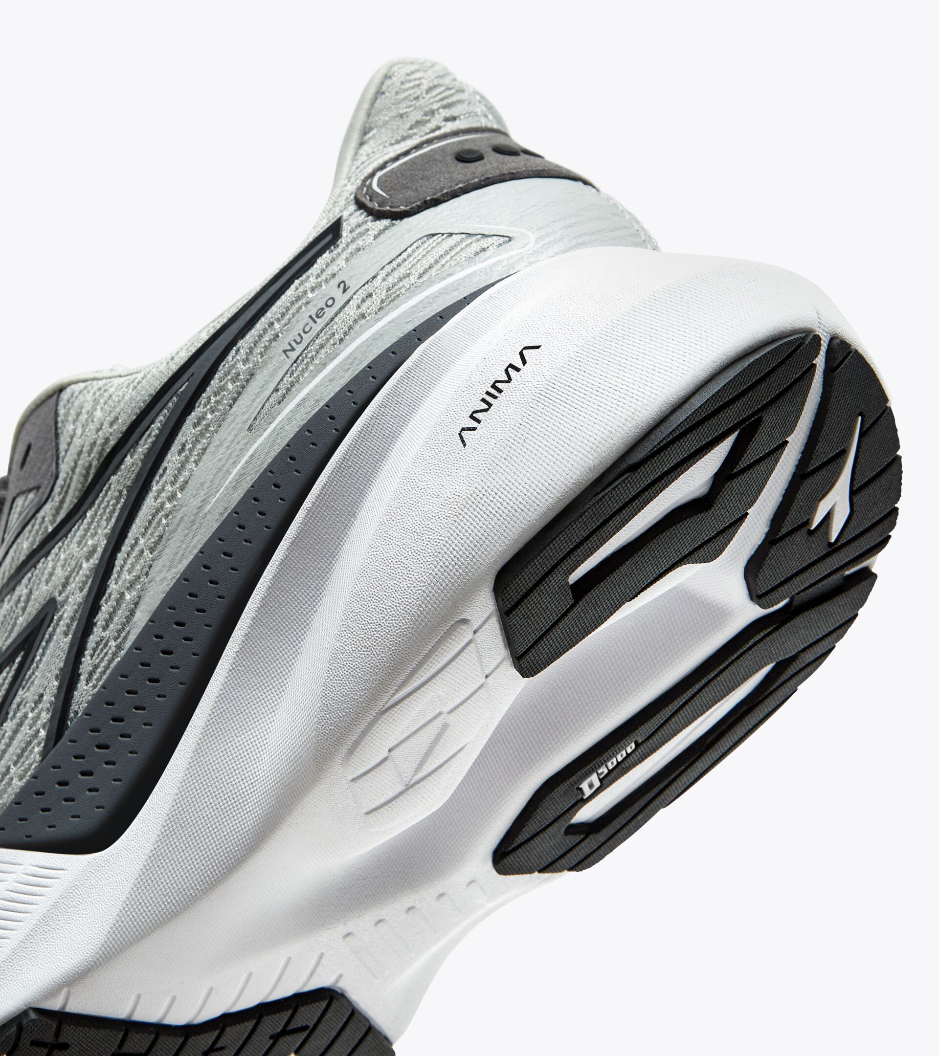 Running shoe - Comfort and stability - Men's NUCLEO 2 SILVER DD/STEEL GRAY/BLACK - Diadora