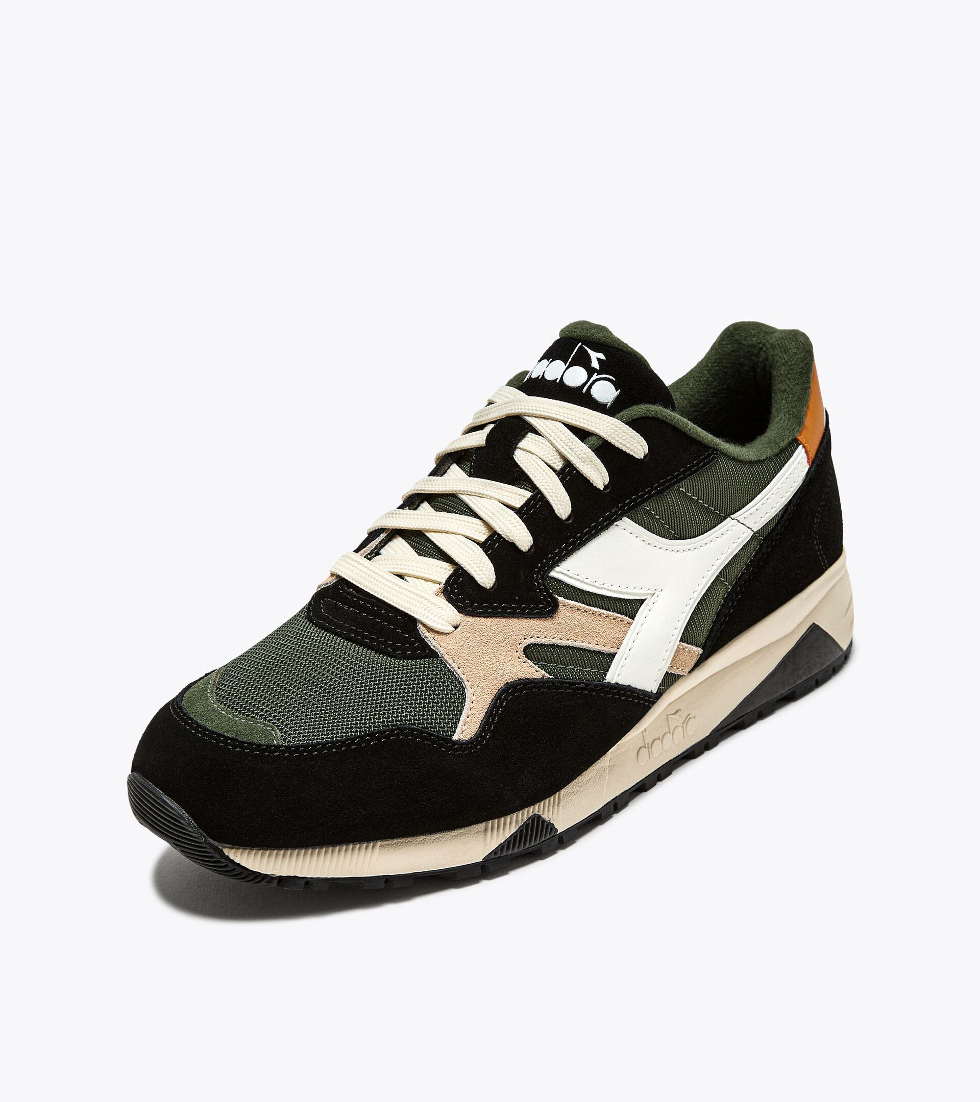 Zapatilla deportiva - Para todos los g&eacute;neros N902 KOMBU GREEN/BLACK - Diadora