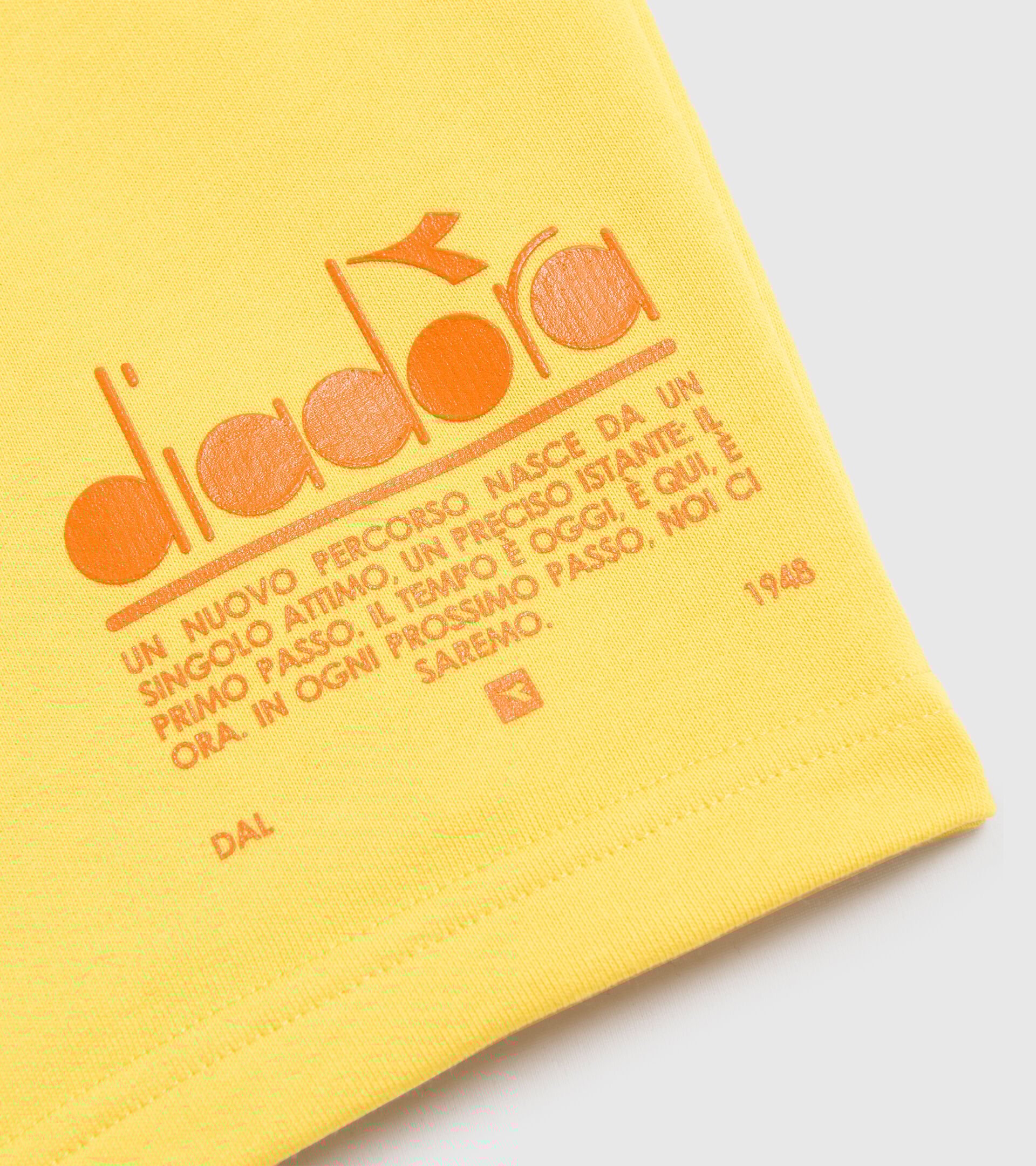 Organic cotton shorts - Unisex BERMUDA MANIFESTO YELLOW LENS - Diadora
