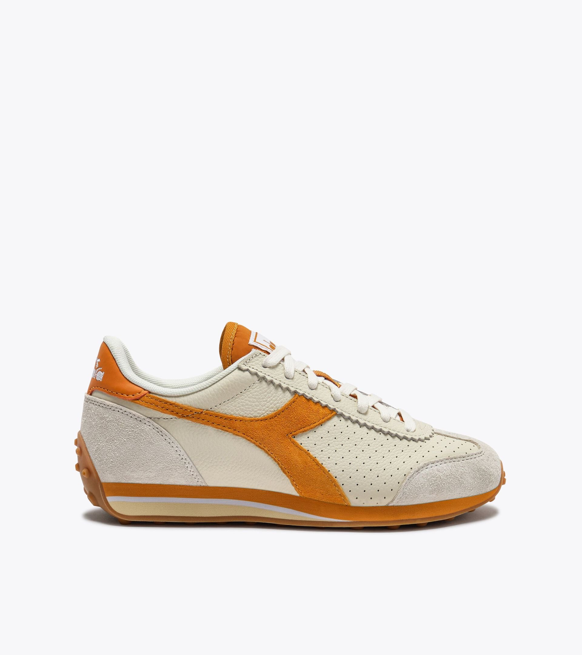 Sneakers en cuir profil bas - Pour tous les genres RALLY PUNCHED BIANCO/ARANCIO SENAPE - Diadora