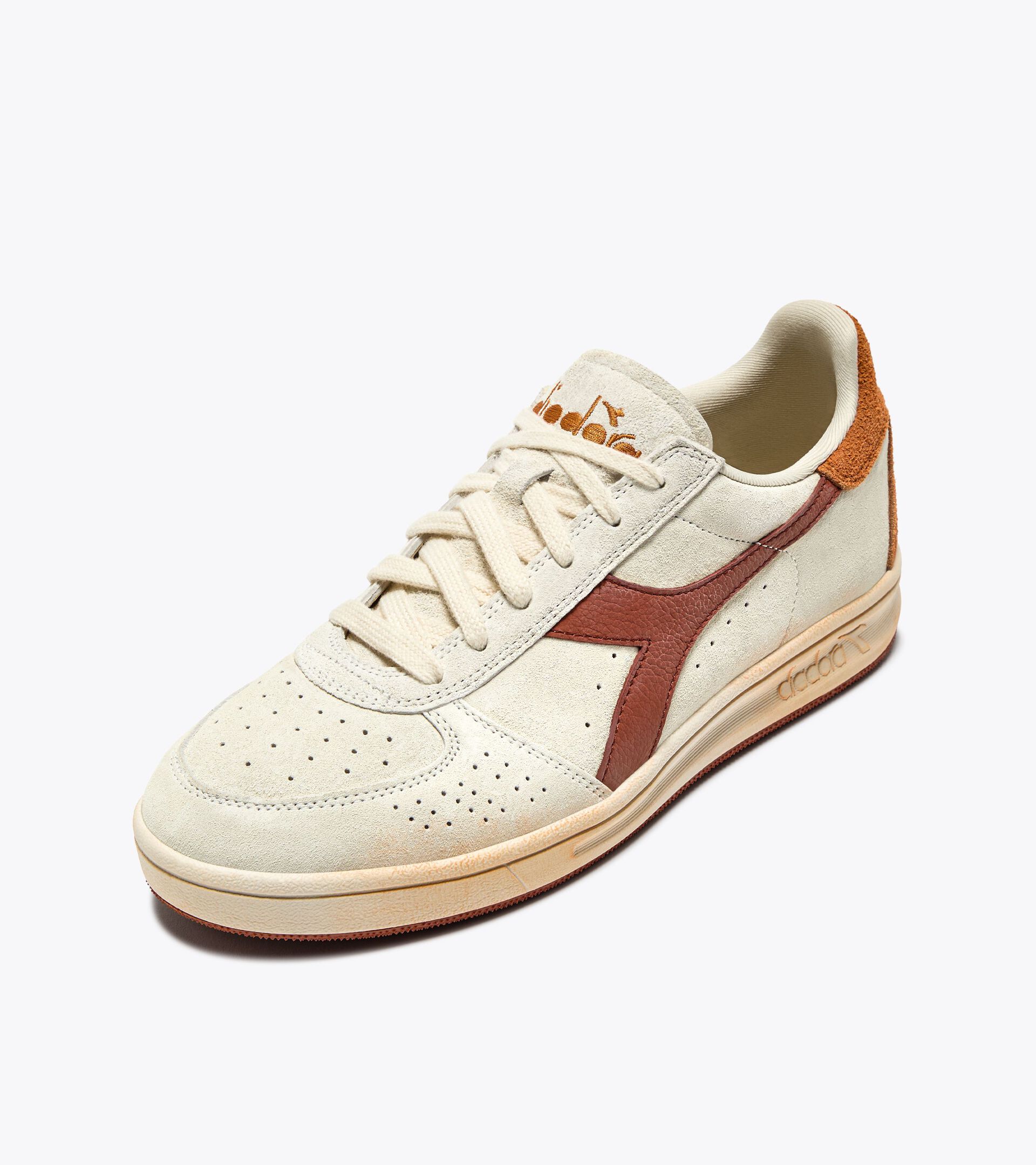 Heritage leather sneaker - All-gender
 B.ELITE ASCESA PRISTINE WHITE - Diadora