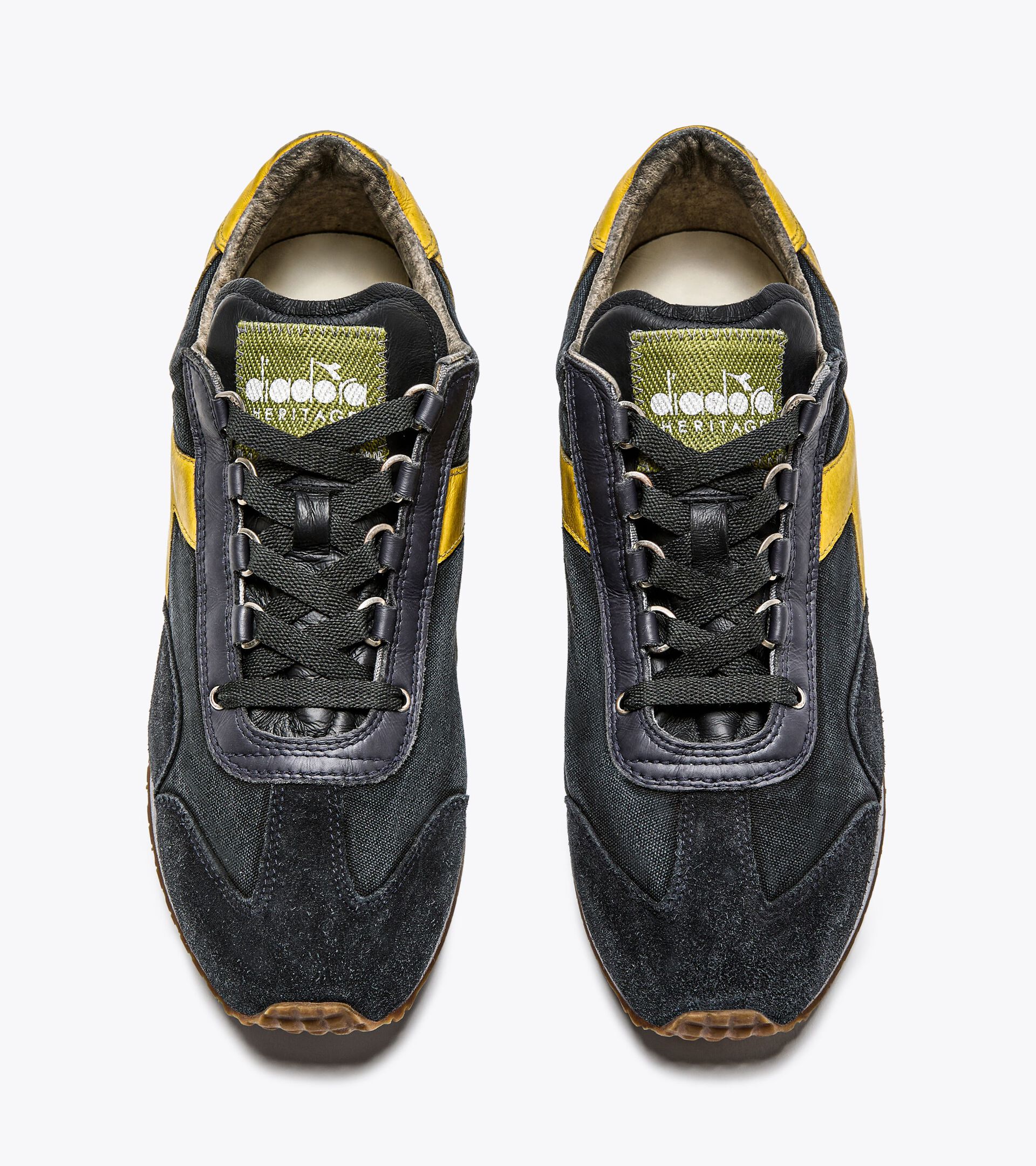 Heritage shoe - Gender neutral EQUIPE H DIRTY STONE WASH EVO BLACK/EBONY - Diadora
