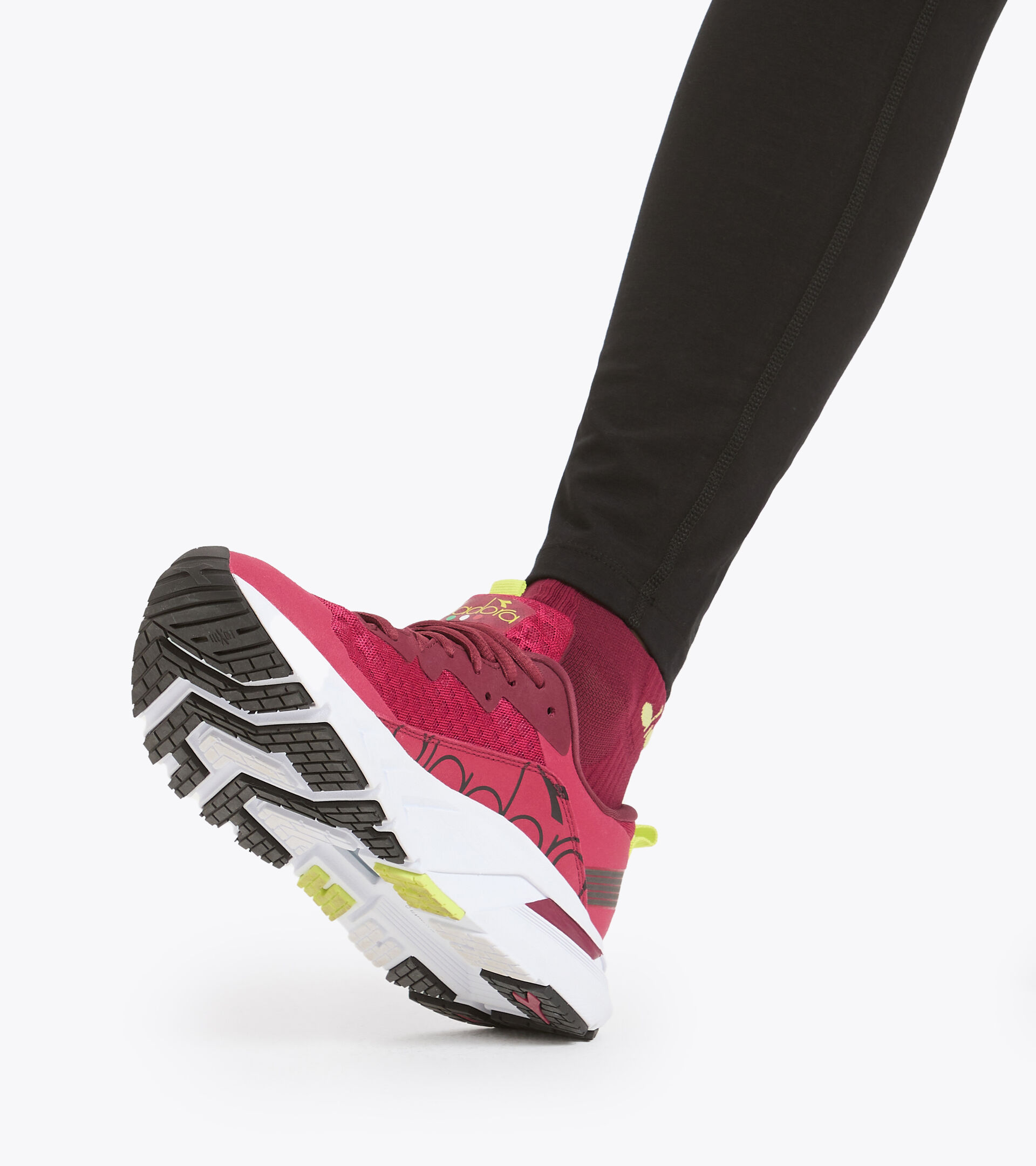 Laufschuh - Damen MYTHOS BLUSHIELD VOLO W KNALLIG ROSA/WSS/SILBER DD - Diadora