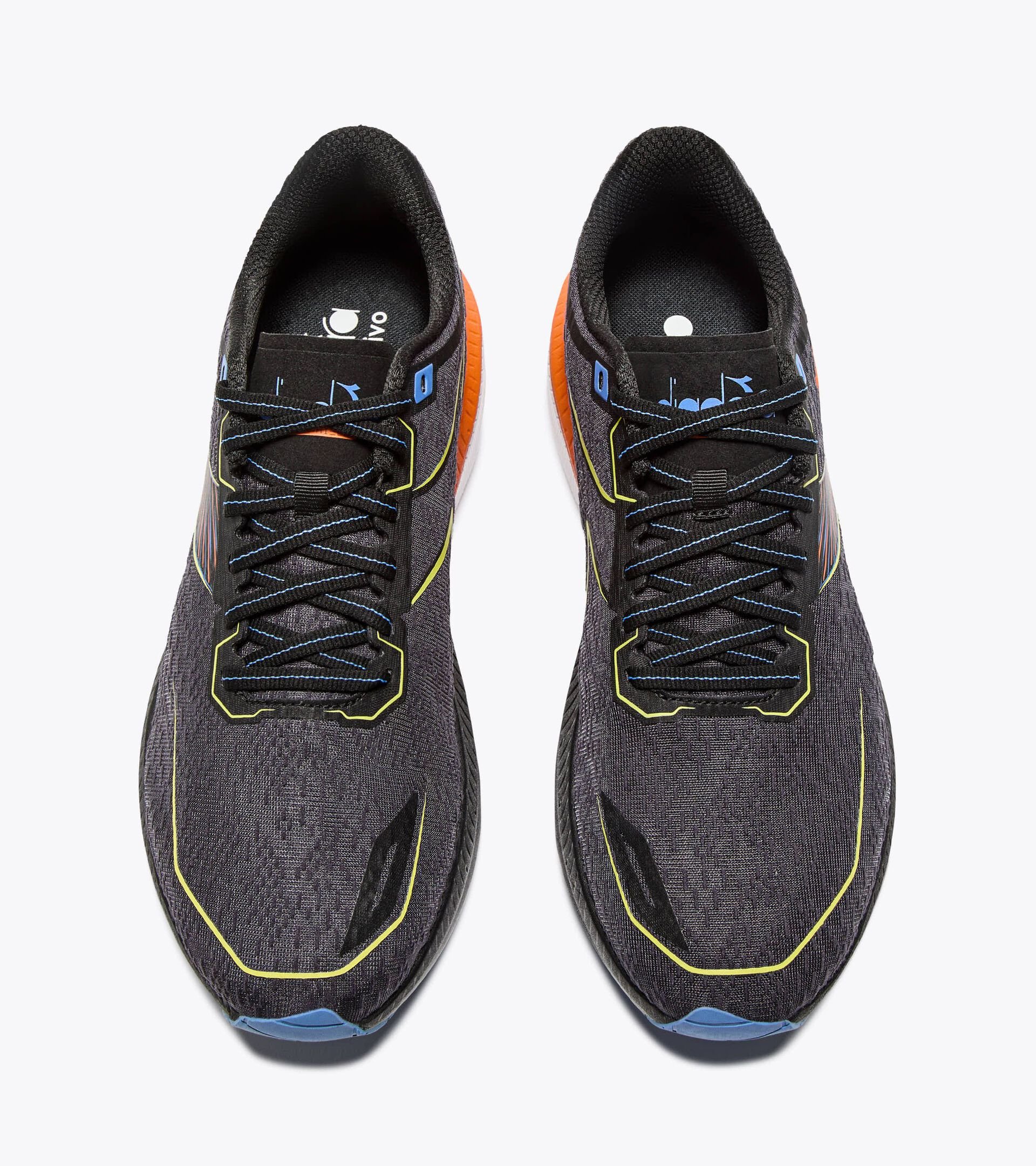 Zapatilla de running - Estabilidad y ligereza - Hombre MYTHOS BLUSHIELD VOLO 5 BLK/SULPHUR SPRING/ULTRAMARINE - Diadora