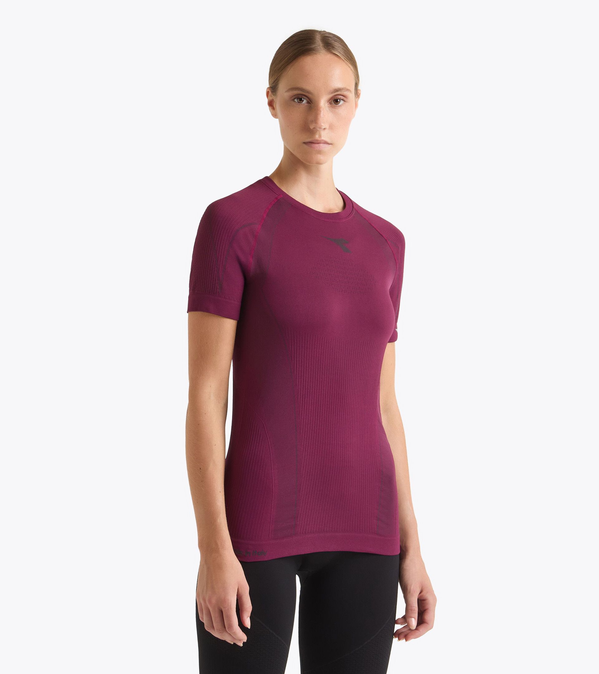 Made In Italy technical shirt - Running - Women’s
L. SS T-SHIRT STRATOZERO MAROON BANNER - Diadora