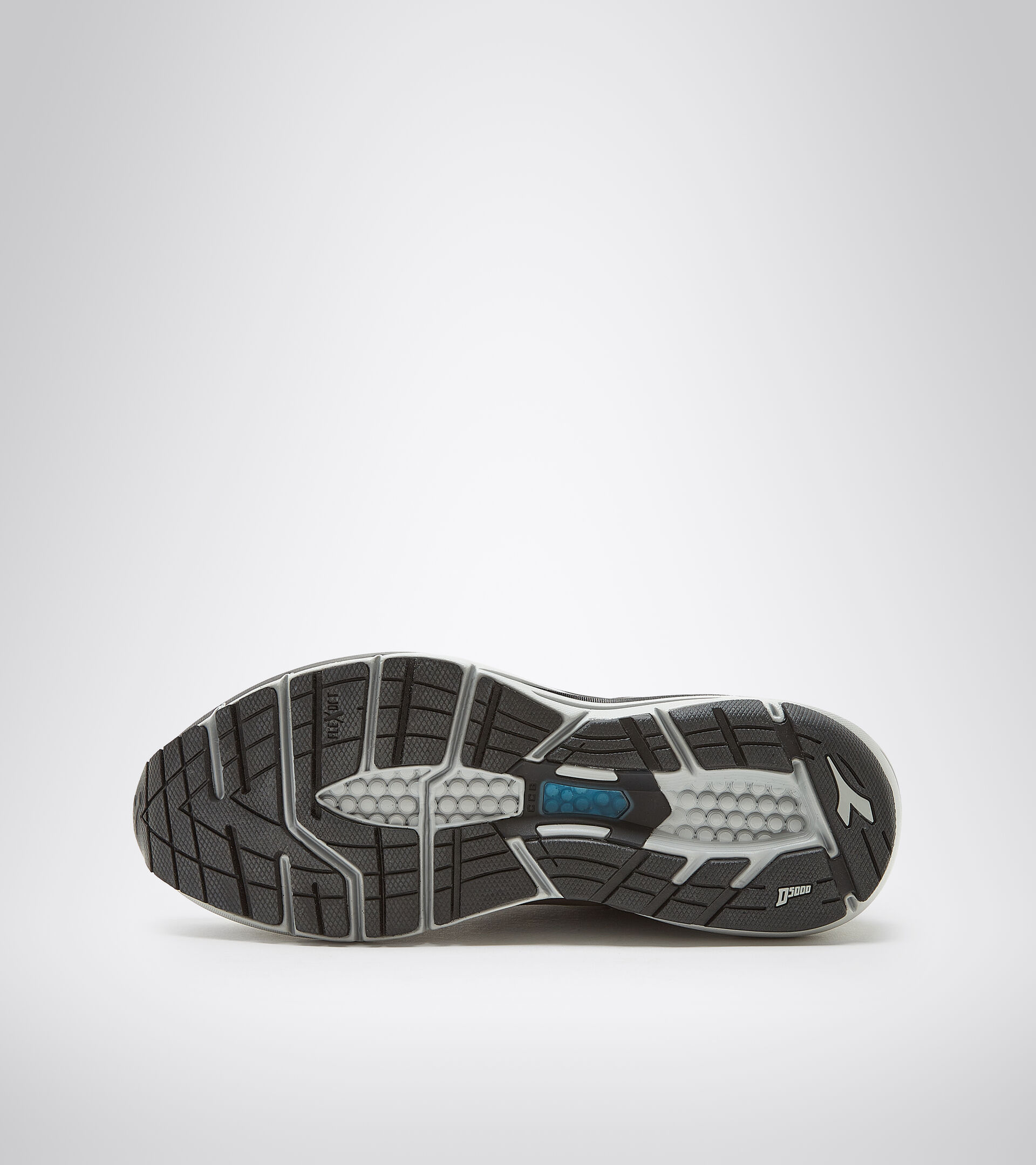 Running shoes - Women MYTHOS BLUSHIELD 7 VORTICE HIP W BLACK/SILVER - Diadora