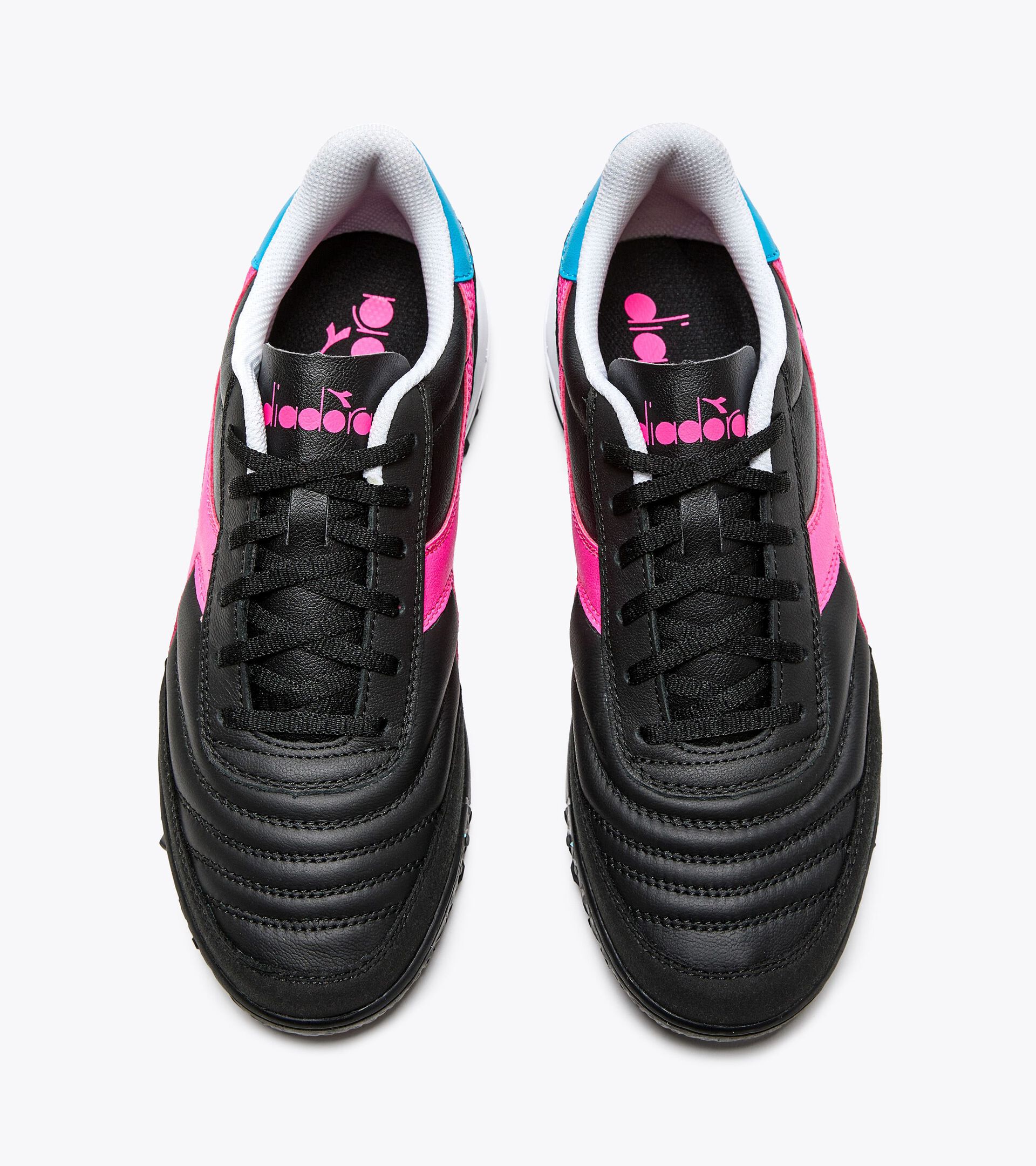 Botas de fútbol sala - Suela específica para césped artificial y superficies duras CALCETTO GR  LT TF NEGRO/ROSA FL/AZUL TURQUESA FL - Diadora