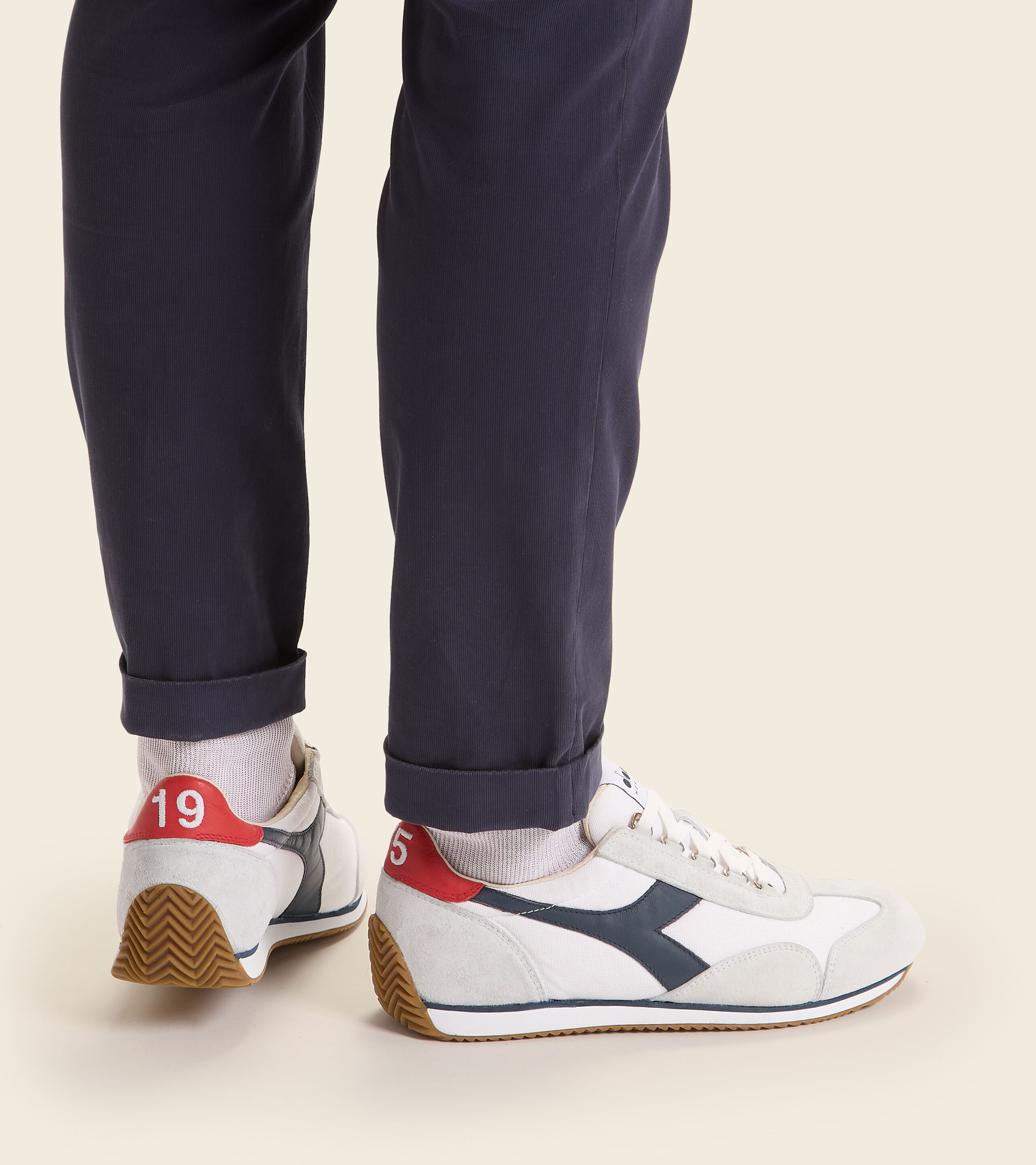 diadora canvas shoes