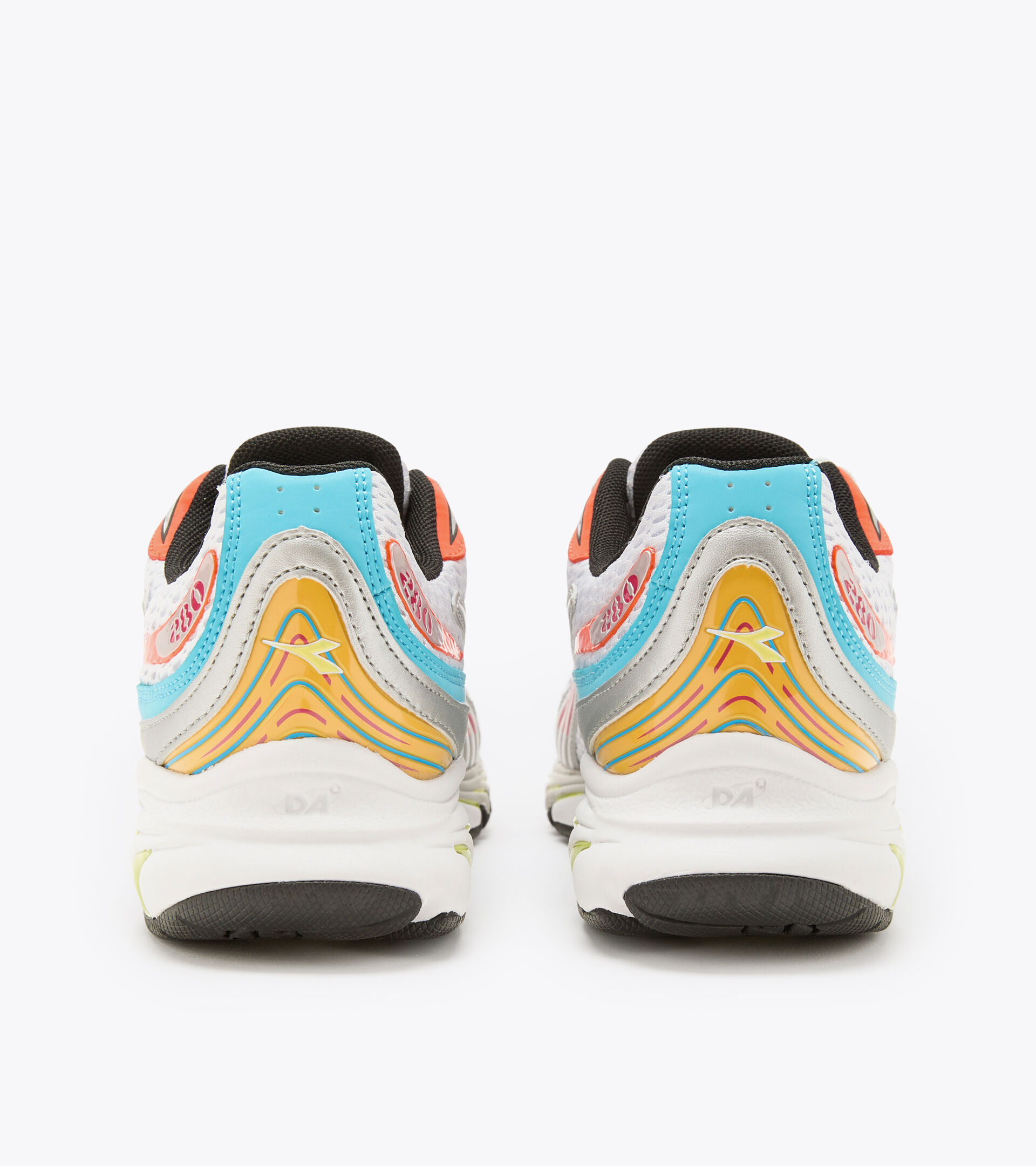 Sporty sneakers - Unisex MYTHOS PROPULSION 280 M2 WHITE/CABARET/DAIQUIRI GREEN - Diadora