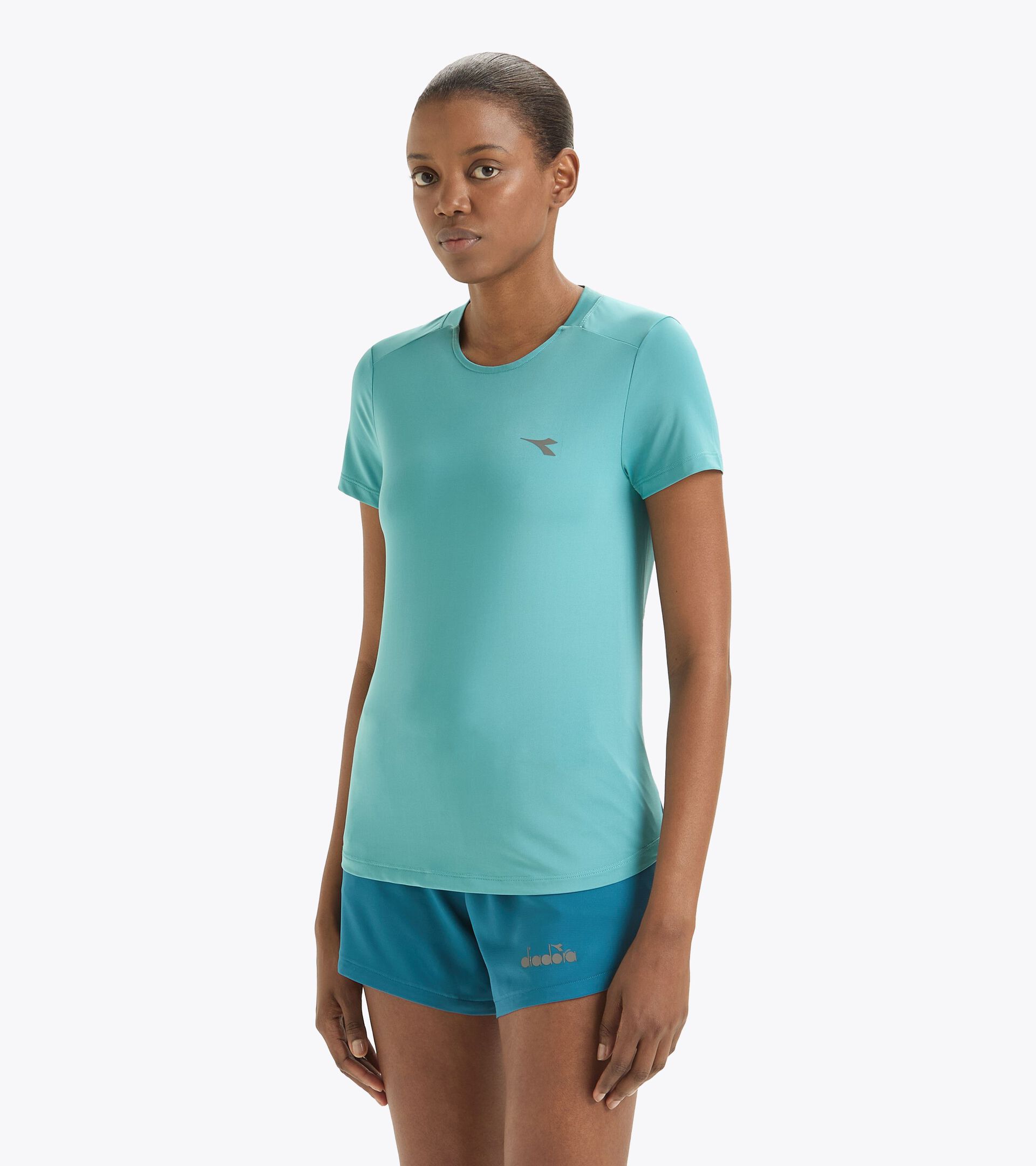 T-shirt de running- Tissu léger - Femme
 L. SUPER LIGHT SS T-SHIRT DUSTY TURQUOISE - Diadora