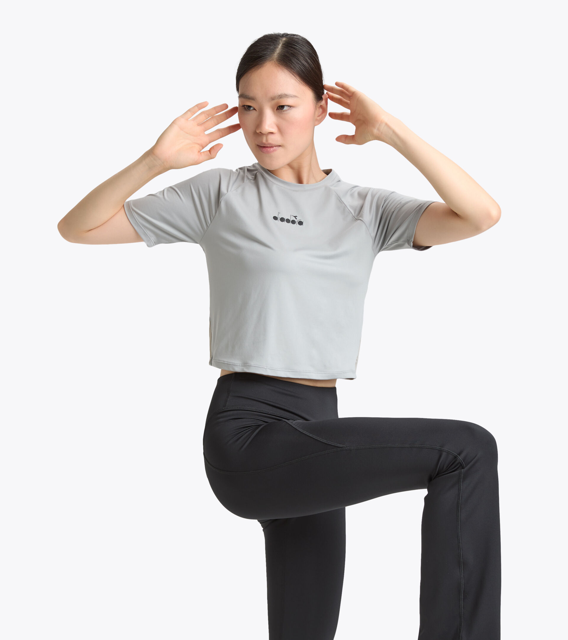 Training top - Women’s L. CROP TOP BE ONE FT SILVER METALIZED - Diadora