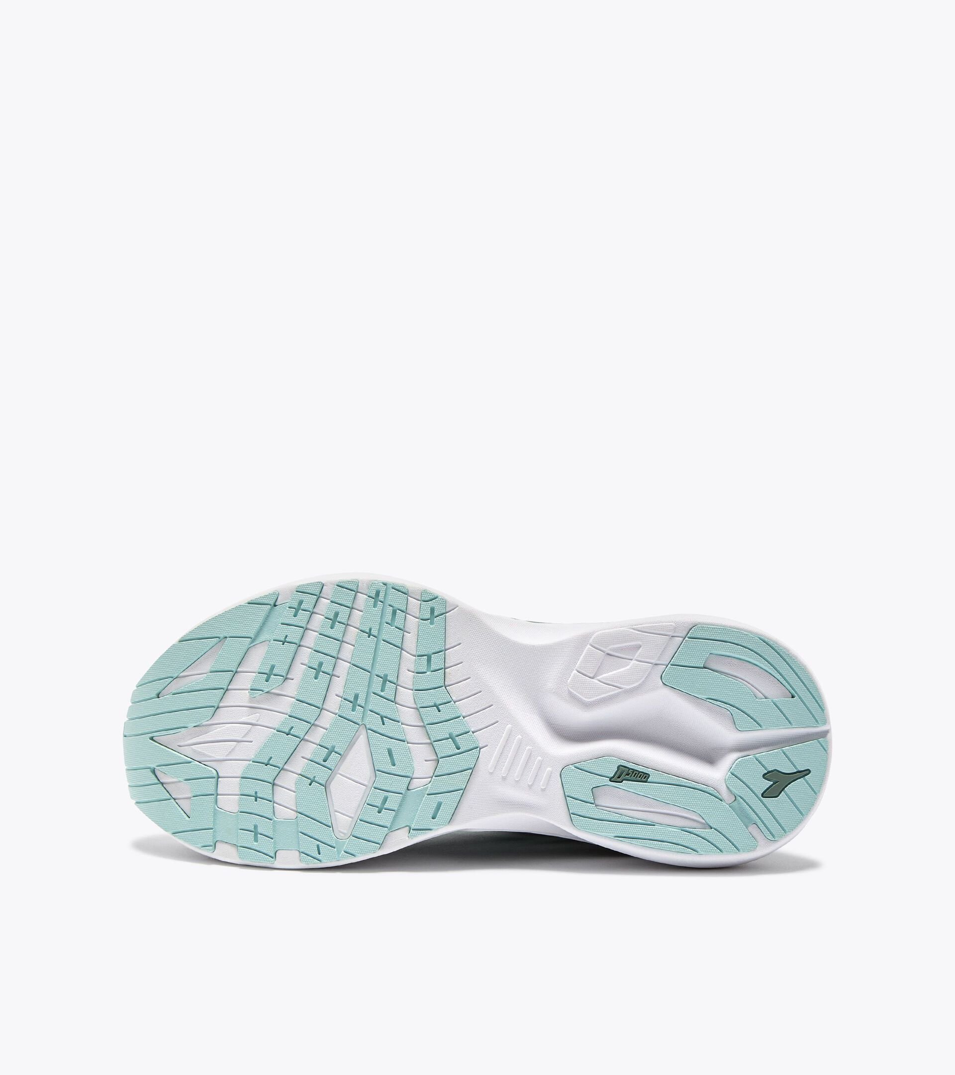 Running shoe - Comfort and stability - Women&rsquo;s NUCLEO 2 W WHITE/PASTEL BLUE - Diadora