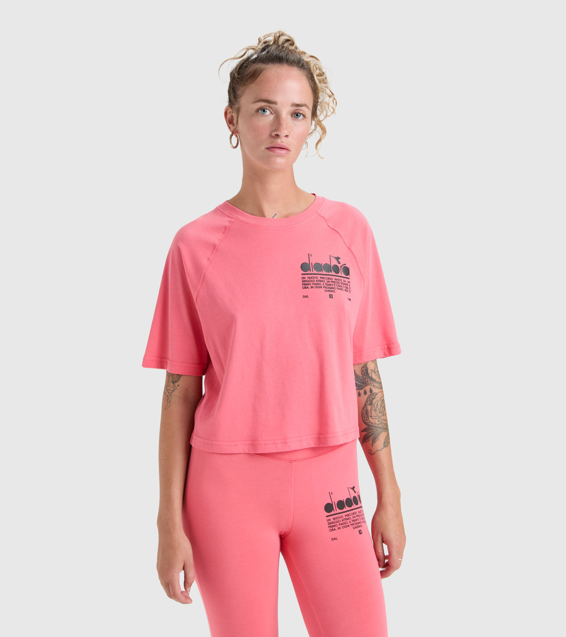 T-shirt en coton - Femme L. T-SHIRT SS  MANIFESTO ROSE THE - Diadora