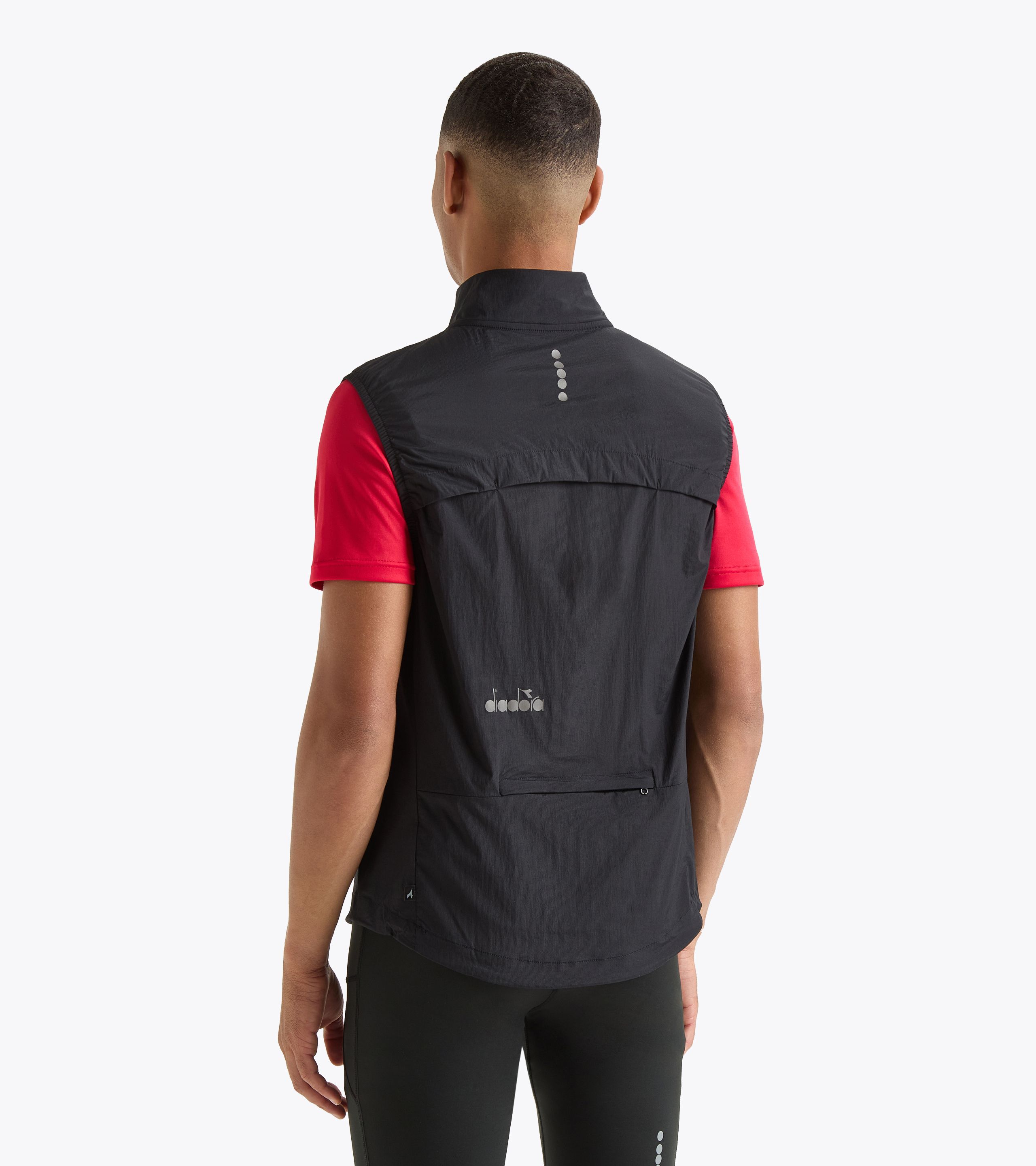 Diadora vest sales