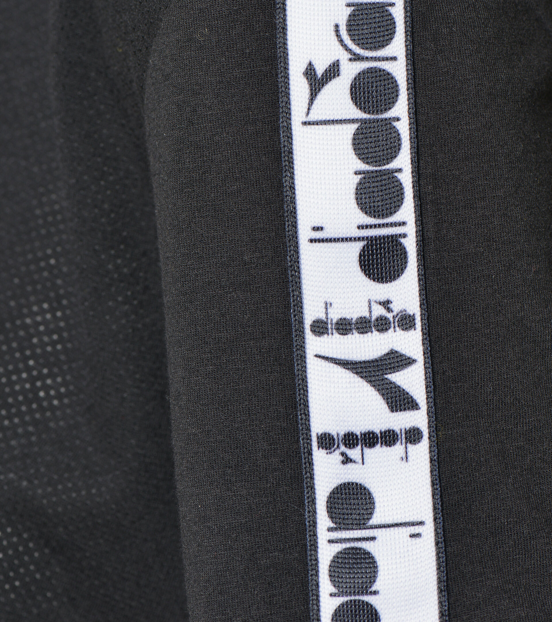 Training tank top - Women L. CROP TOP BE ONE BLACK - Diadora