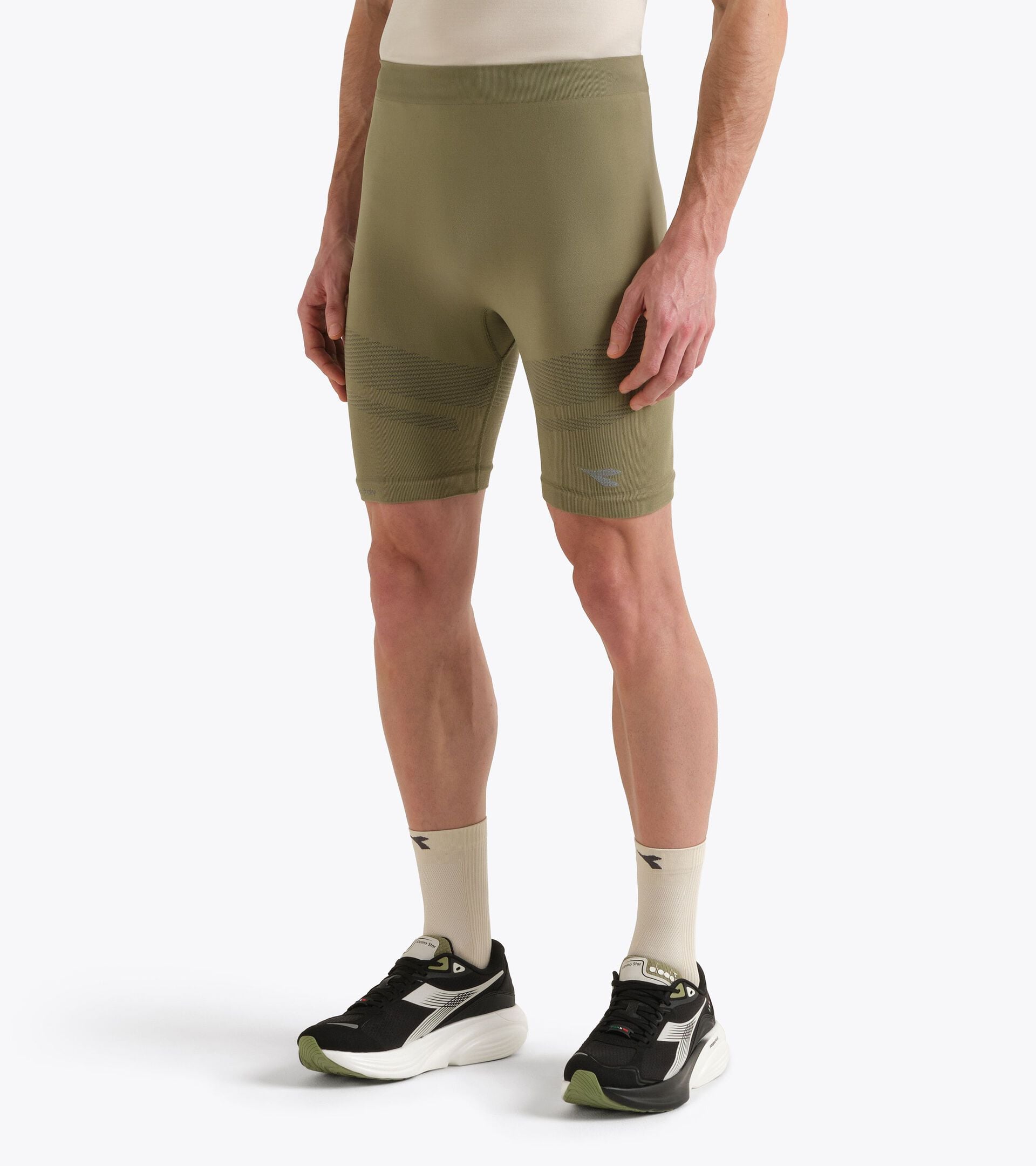 Technical shorts for temperature control -  Running - Men&rsquo;s SHORTER STRATOUNO SAGE GREEN - Diadora