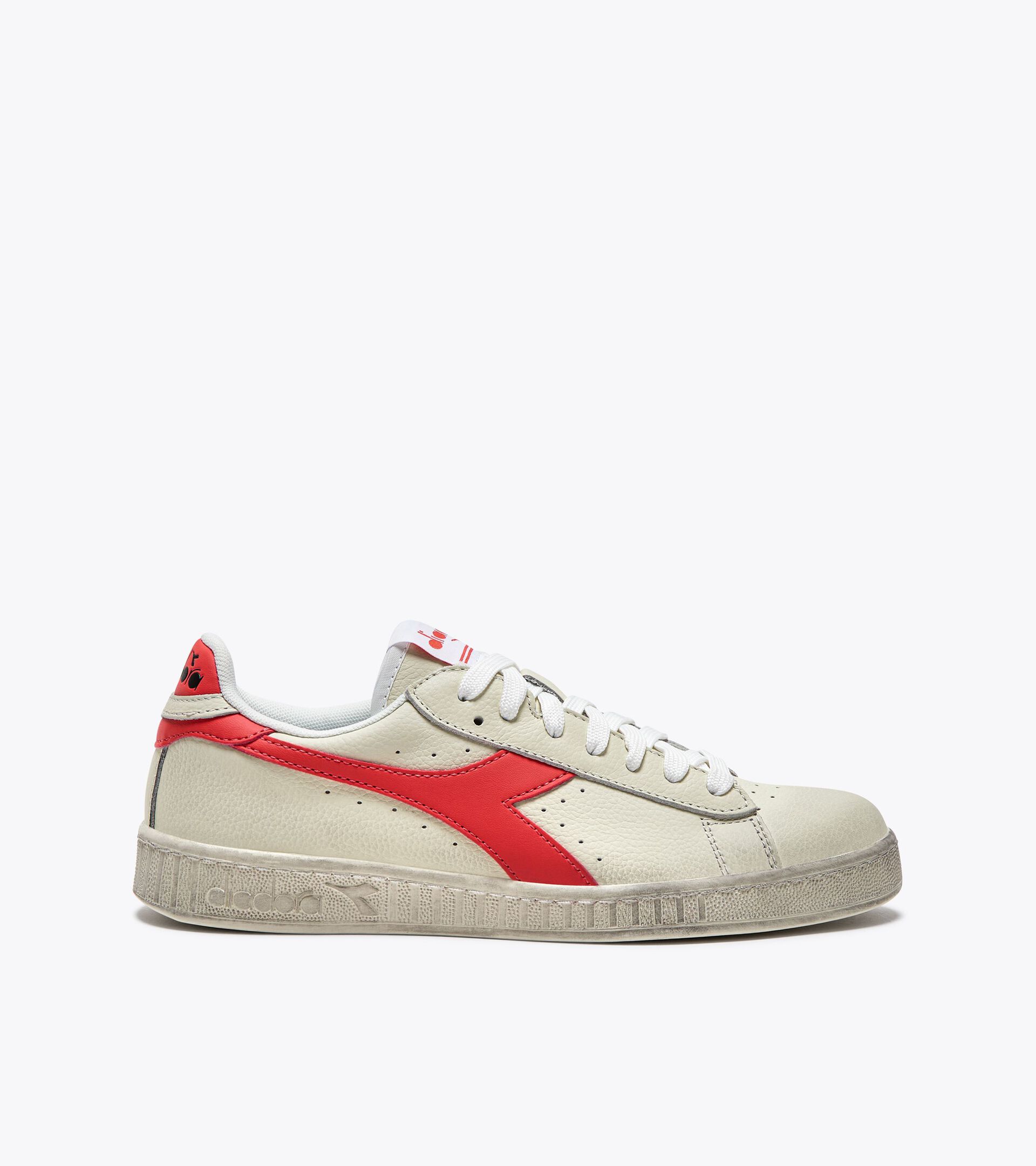 Sportschuh - Gender neutral GAME L LOW FLUO WAXED BIANCO OTTICO/ROSSO CORALLO - Diadora