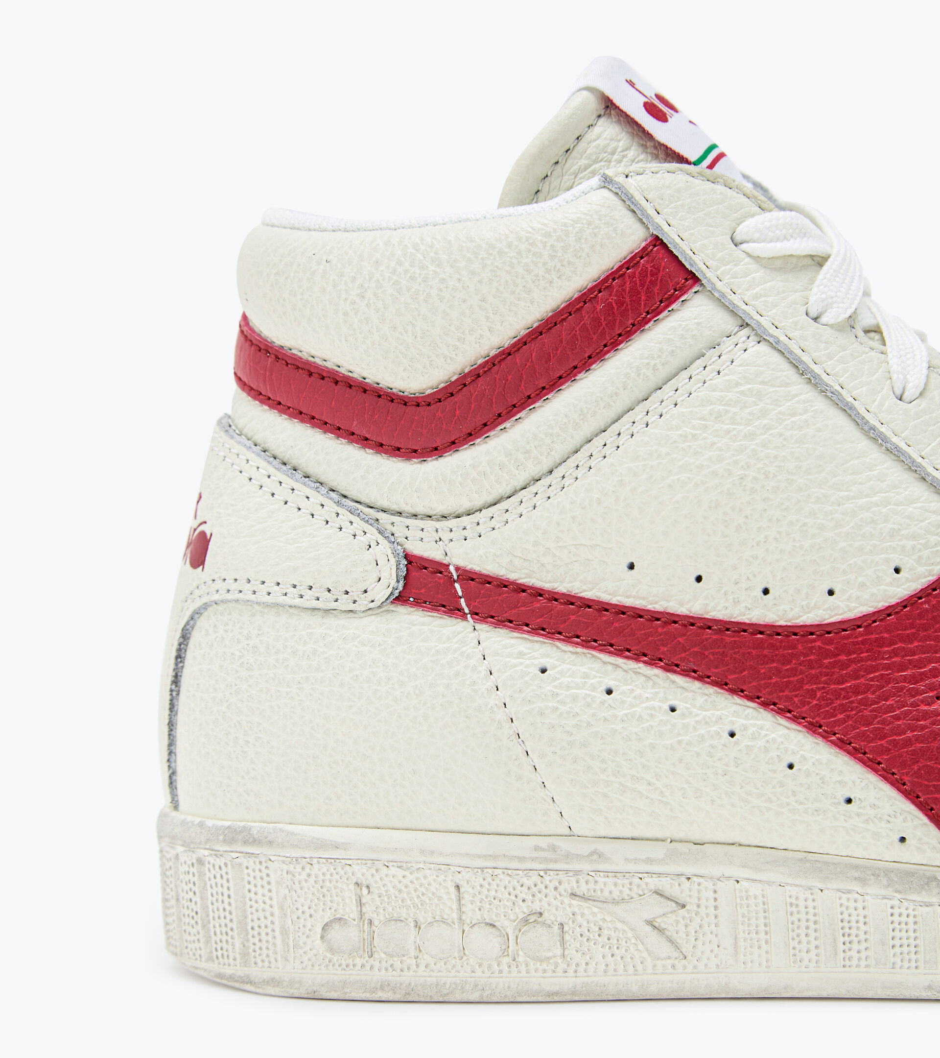 Sporty sneakers - All-Gender GAME L HIGH WAXED WHITE/RED PEPPER - Diadora