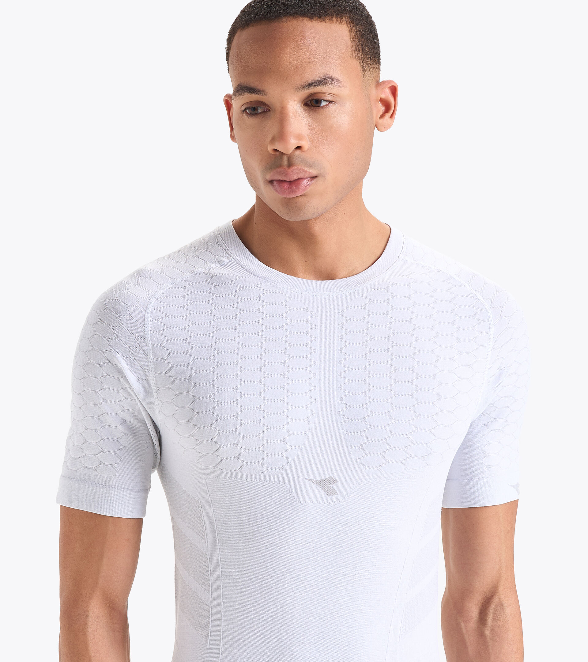 Short-sleeved training t-shirt - Men SS T-SHIRT ACT OPTICAL WHITE - Diadora