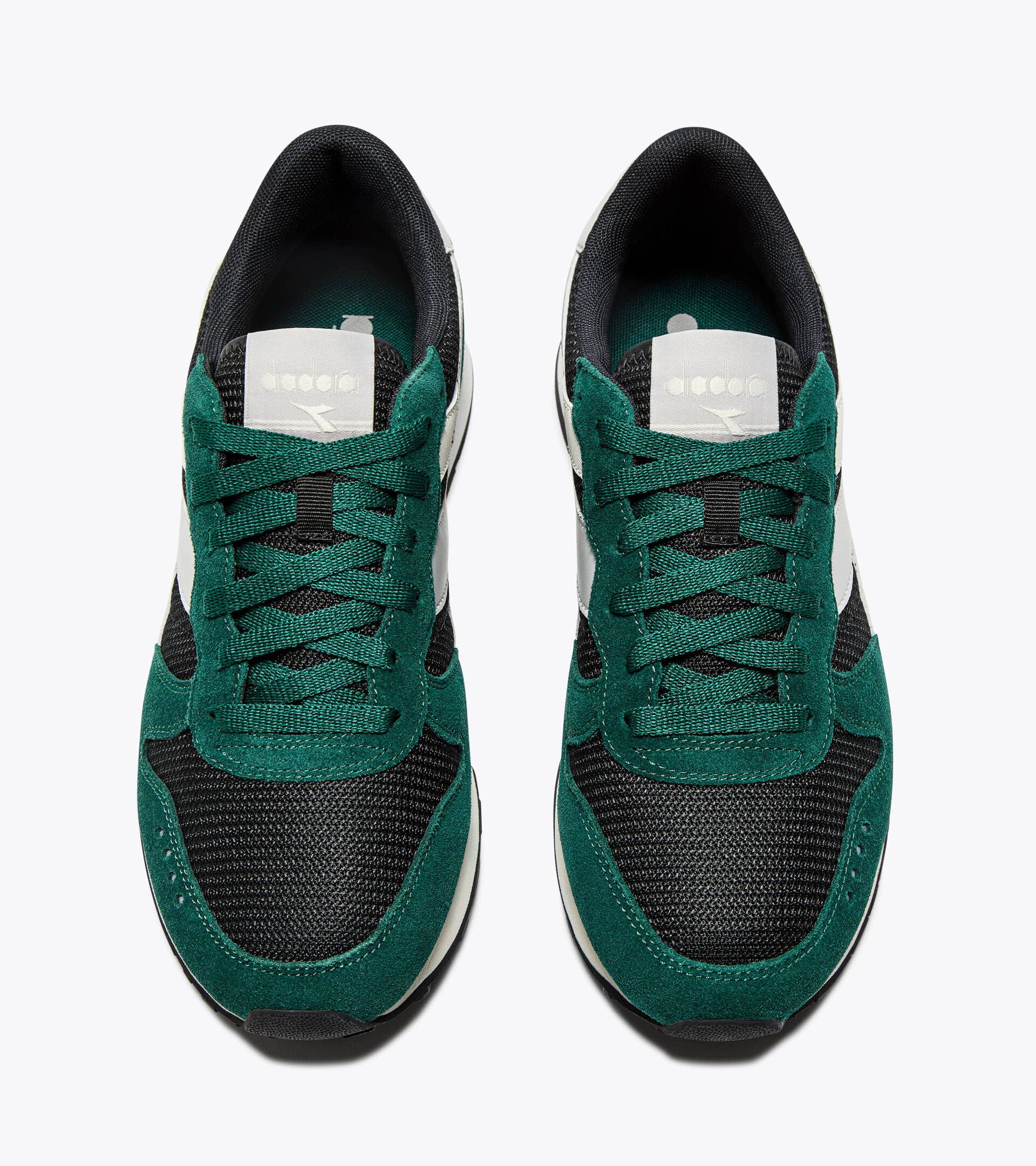 Zapatilla de ante - Para todos los g&eacute;neros
 CAMARO M2 NERO/FORESTA PLUVIALE - Diadora