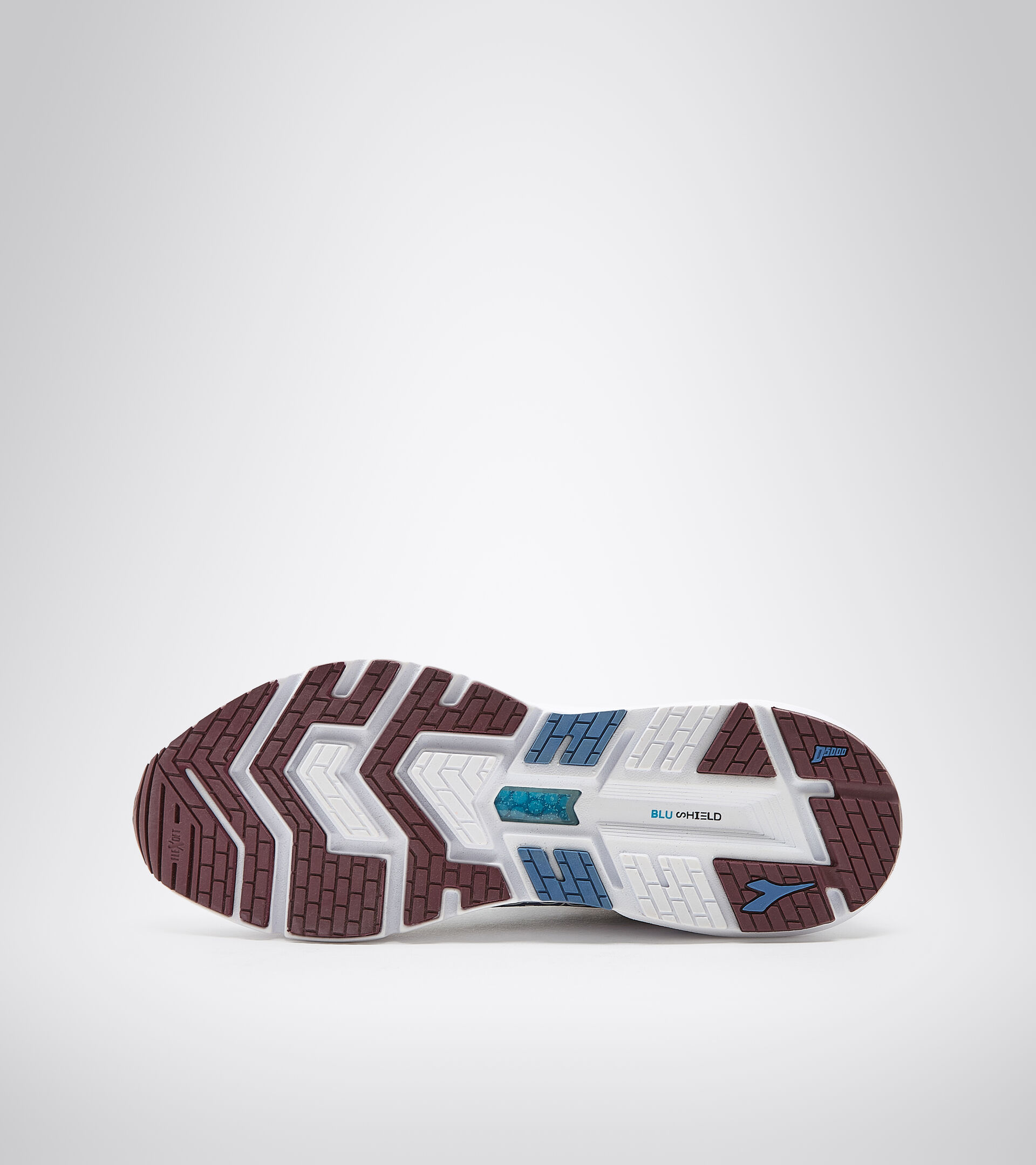 Running shoes - Women MYTHOS BLUSHIELD VOLO 2 W WHITE/TRUE NAVY - Diadora