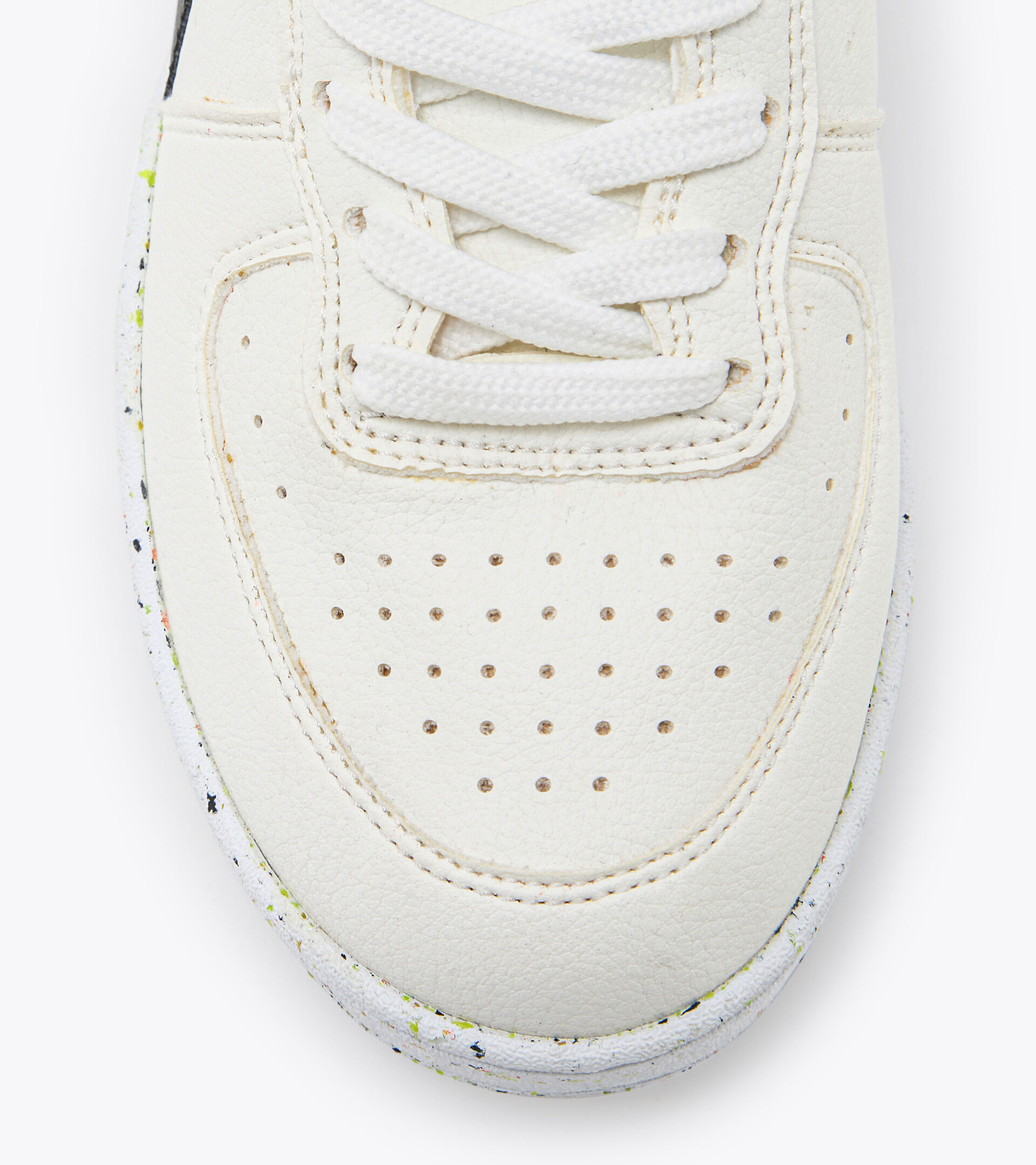 Chaussures Heritage - Gender neutral MI BASKET 2030 BLANC/NOIR (C0351). - Diadora