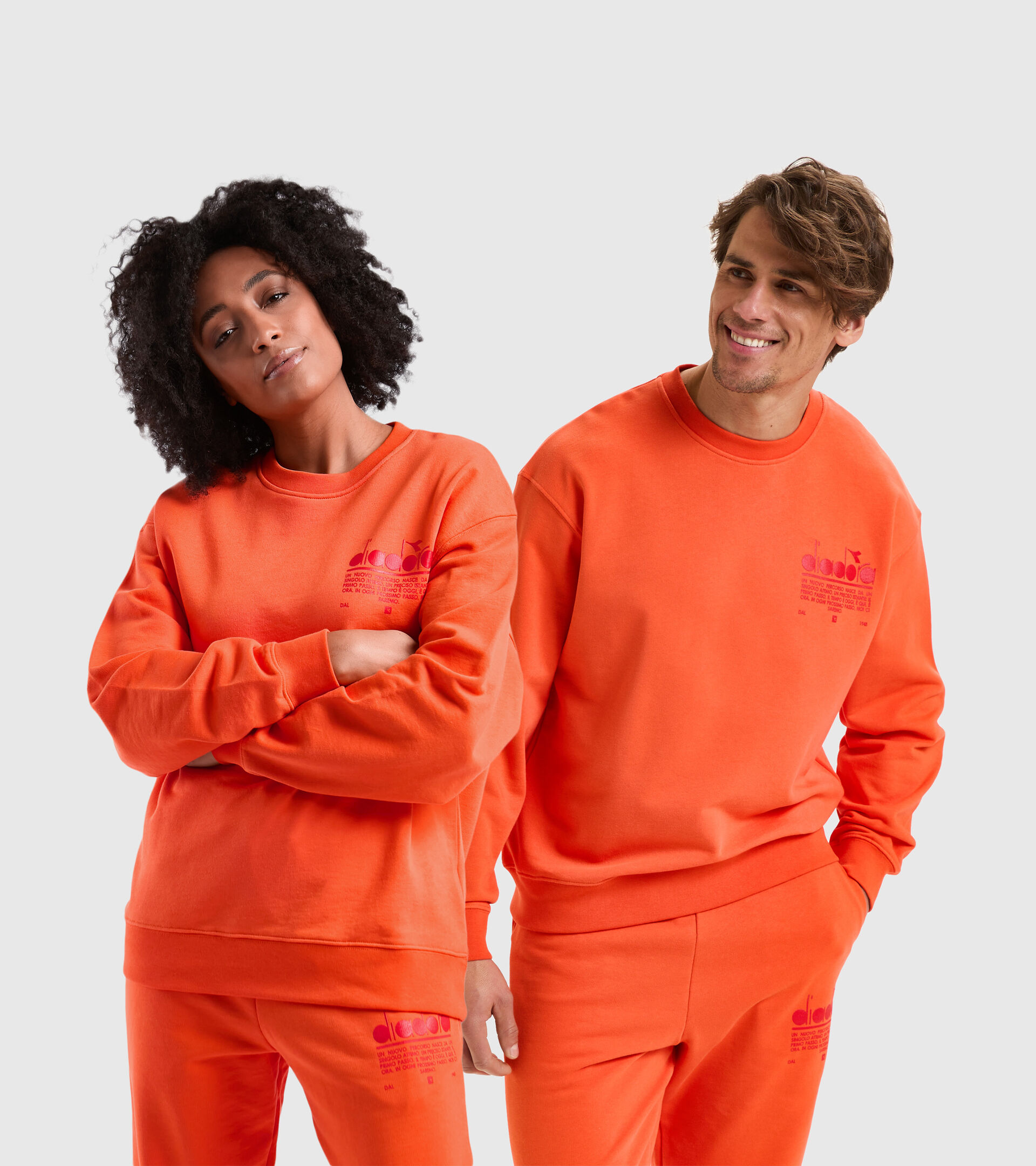 Cotton round-neck sweatshirt - Unisex SWEATSHIRT CREW MANIFESTO VERMILLION ORANGE - Diadora
