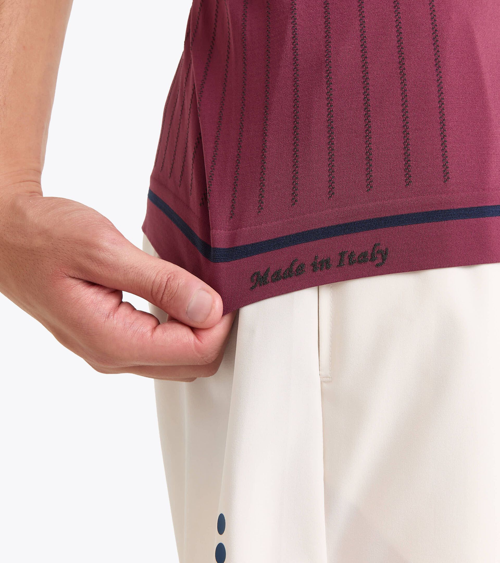 Technical t-shirt for temperature control -  Tennis - Men’s
 SS T-SHIRT ICON STRATOUNO MAROON BANNER - Diadora