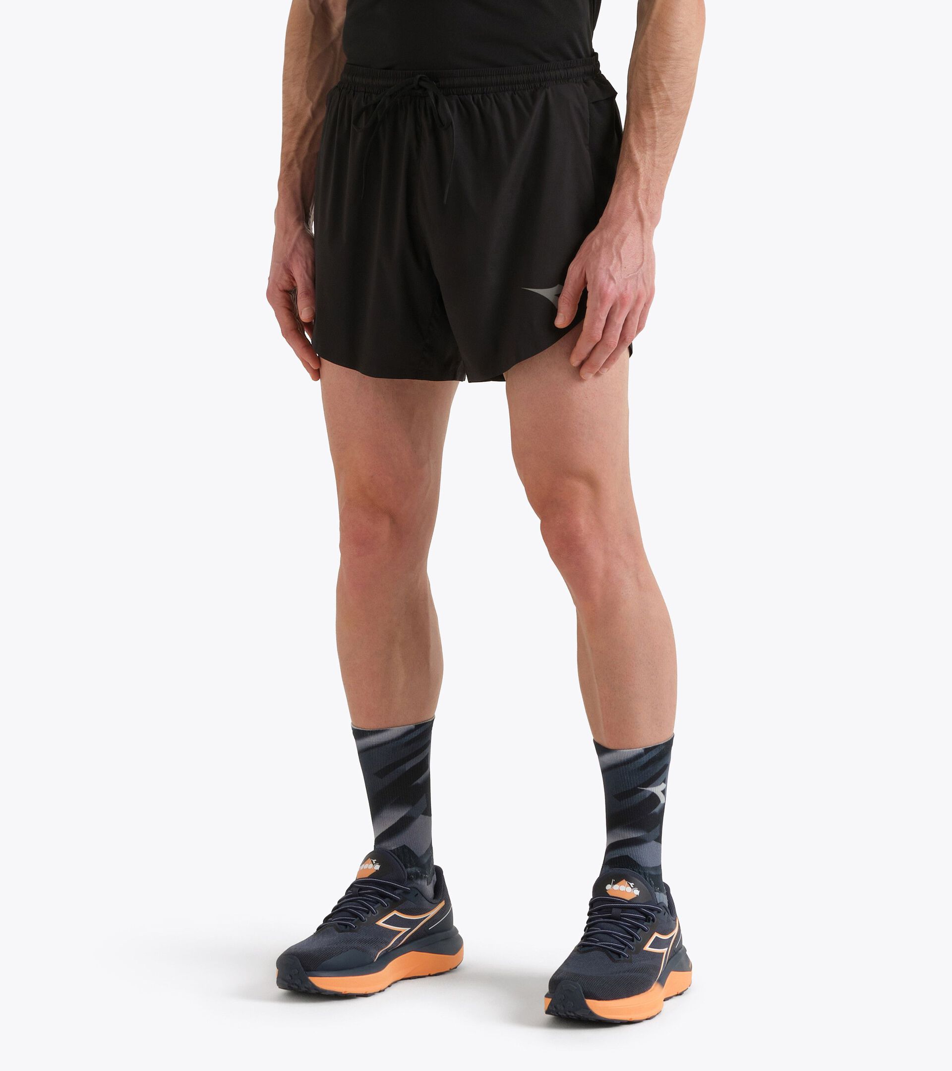 FIBRAZERO 5&rsquo;&rsquo; Shorts  - Running - Men&rsquo;s SHORTS 5 SUPER LIGHT FIBRAZERO BLACK - Diadora