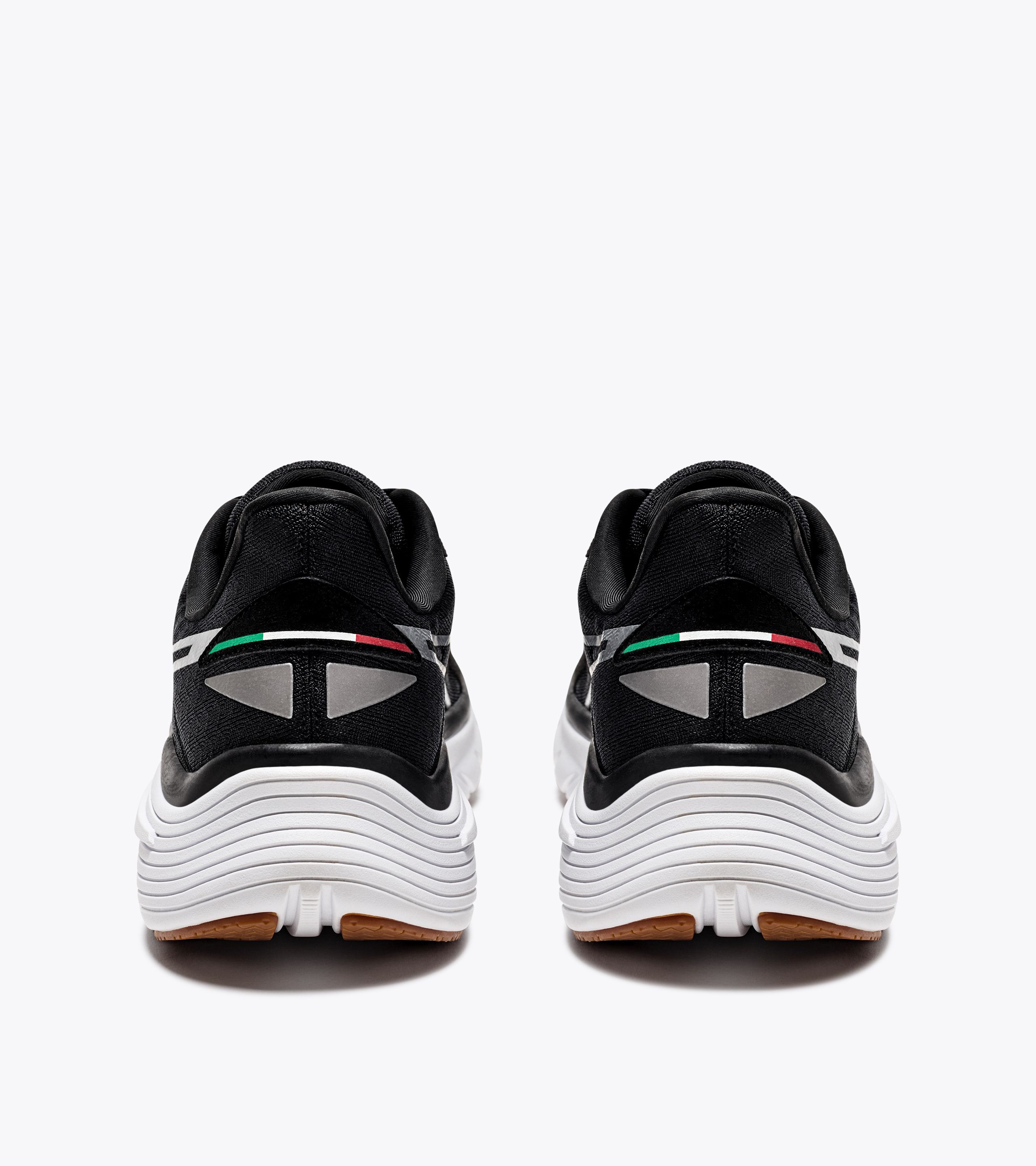 Diadora react hotsell