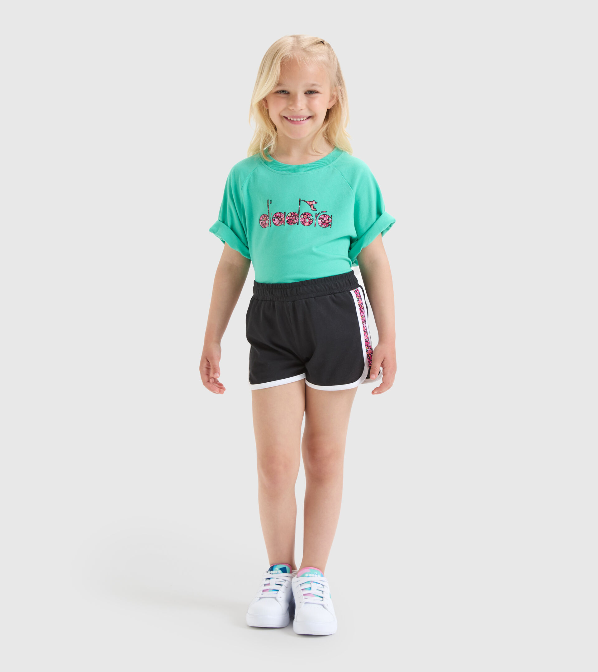 Cotton sports shorts - Girls JG.SHORT BLOSSOM BLACK - Diadora