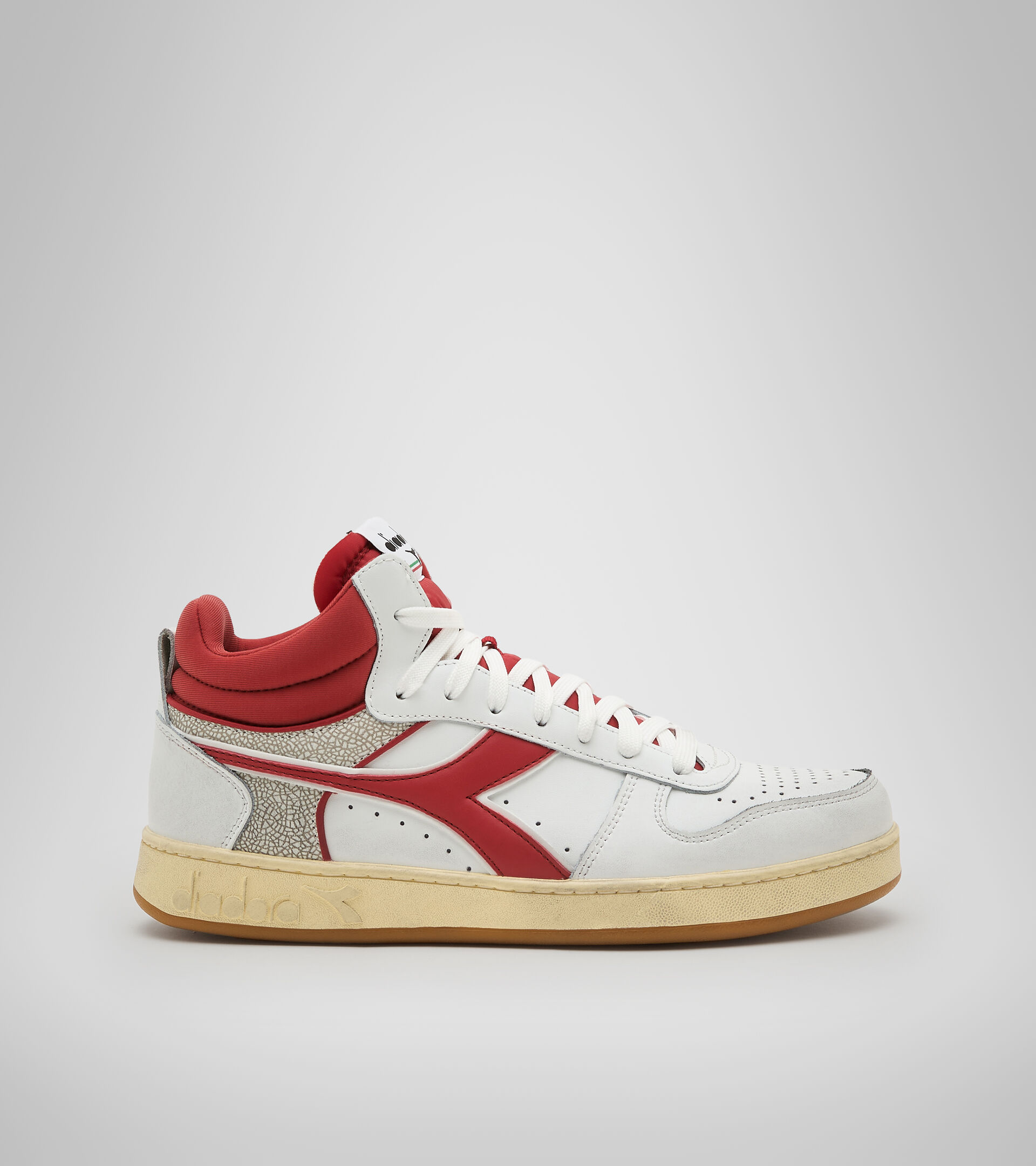 Sports shoe - Unisex MAGIC BASKET DEMI CUT ICONA WHITE/CHILI PEPPER - Diadora