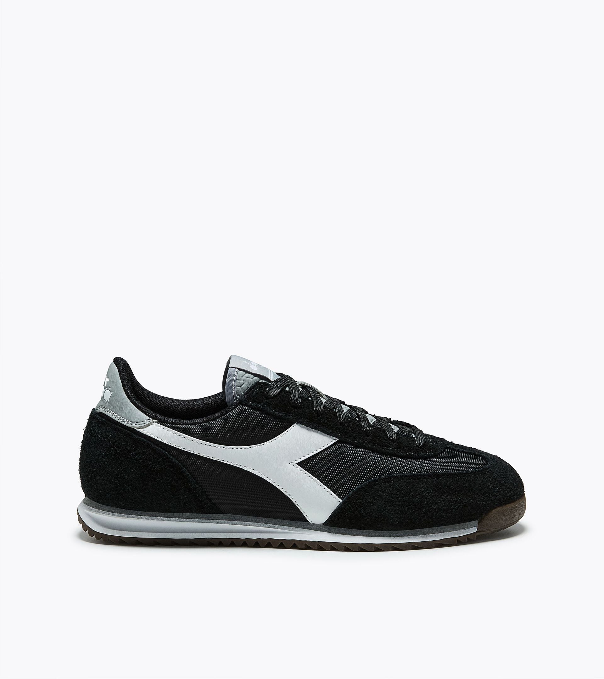 Sneakers - For every gender CROSS RAINY BLACK - Diadora