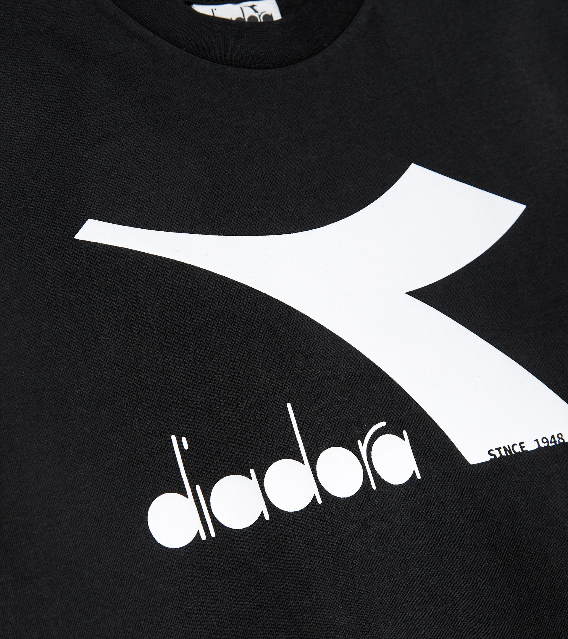 T-shirt de sport - Enfants
 JU.T-SHIRT SS BL NOIR - Diadora